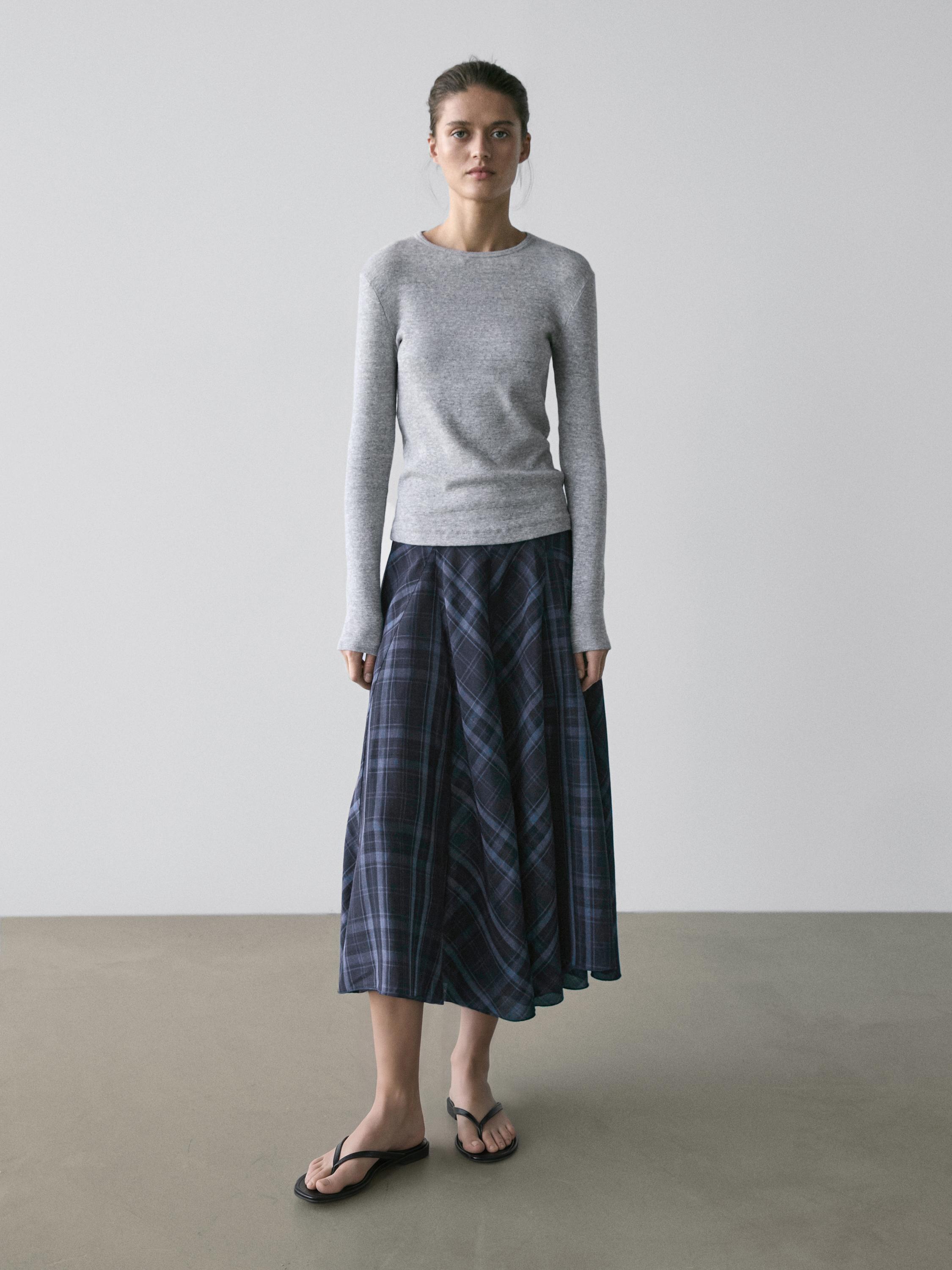 Check print flowing godet skirt — BLUE