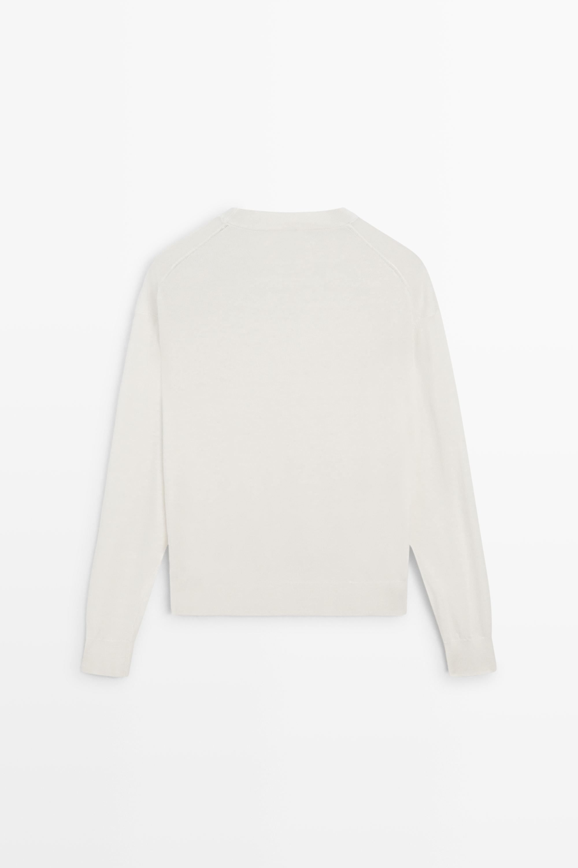 Fine knit round neck sweater — CREAM