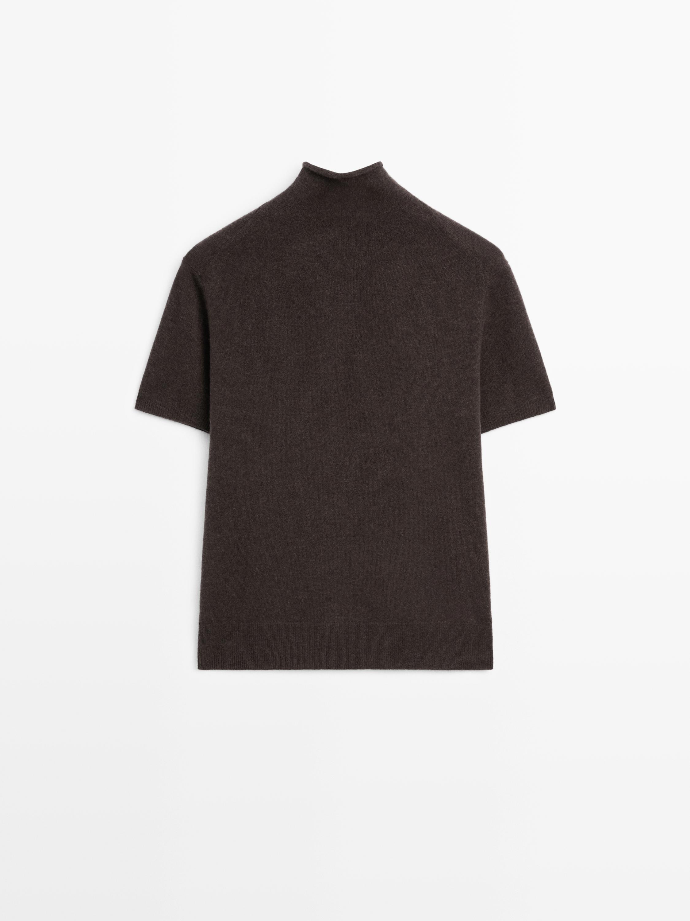 Knit wool blend sweater with short sleeves