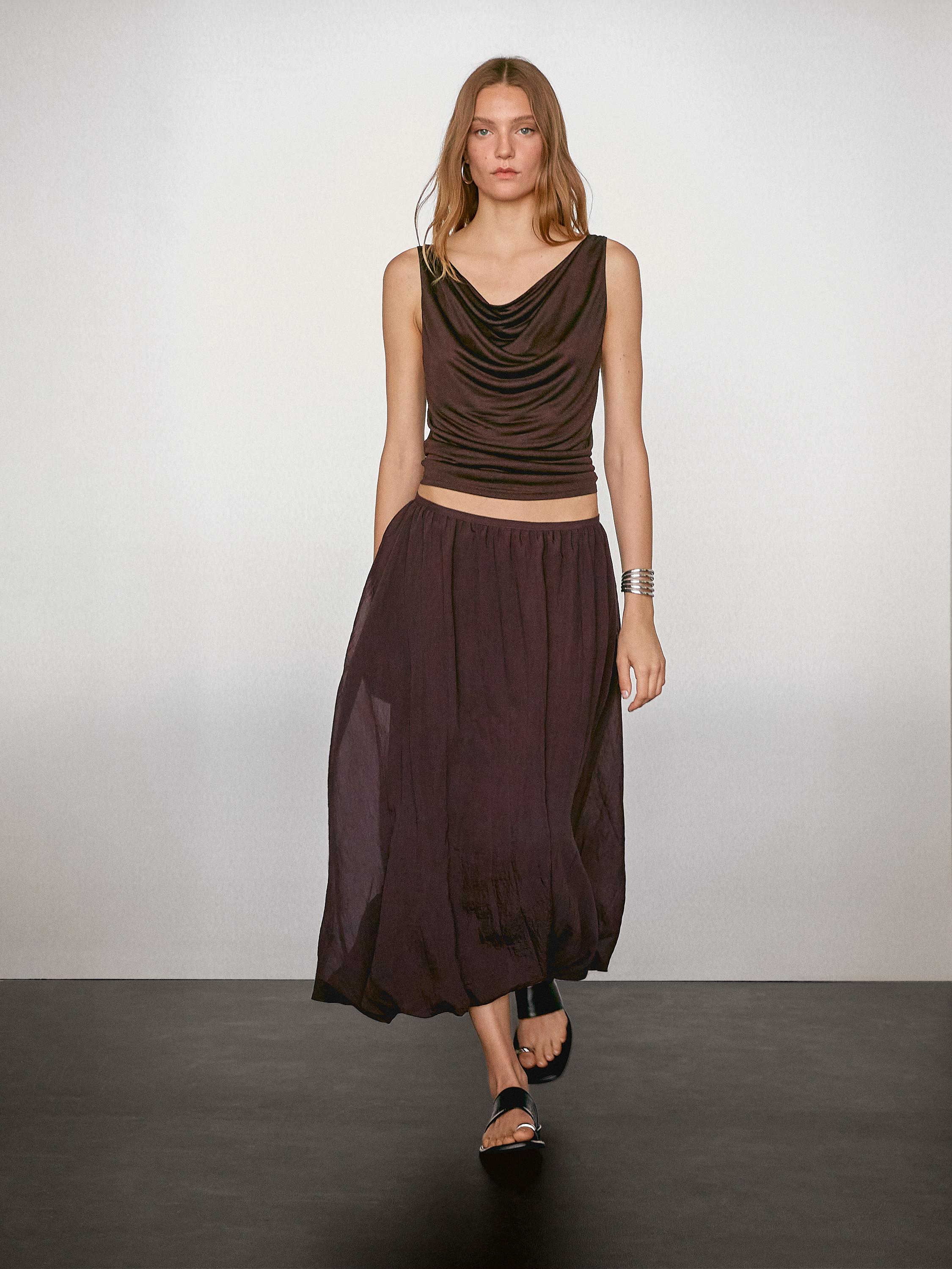 Falda midi globo plisada