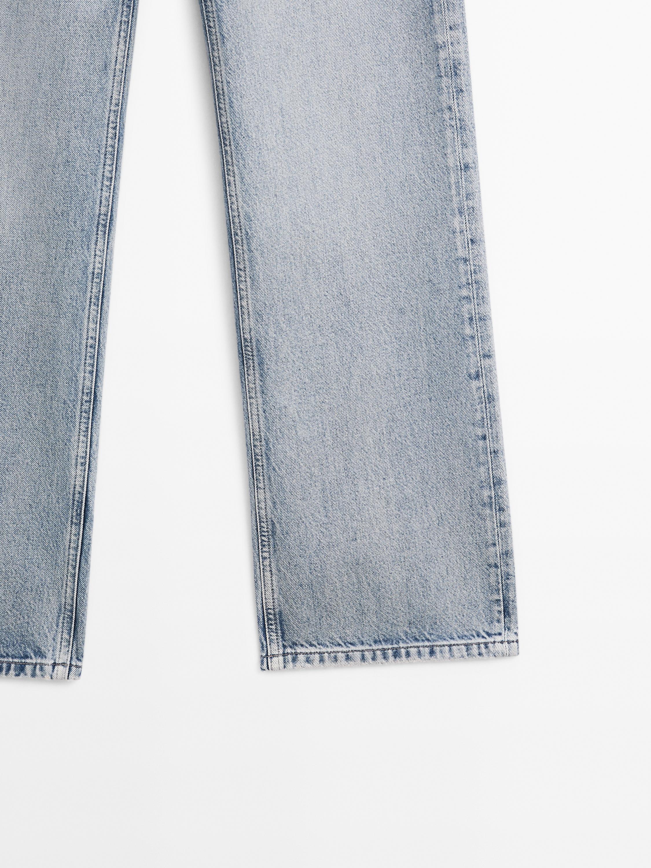 Mid-waist wide-leg jeans