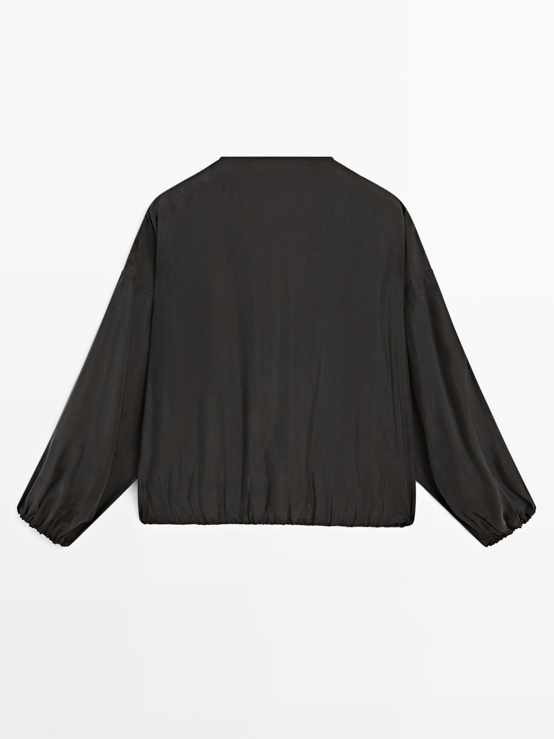 Shirt with drawstring detail