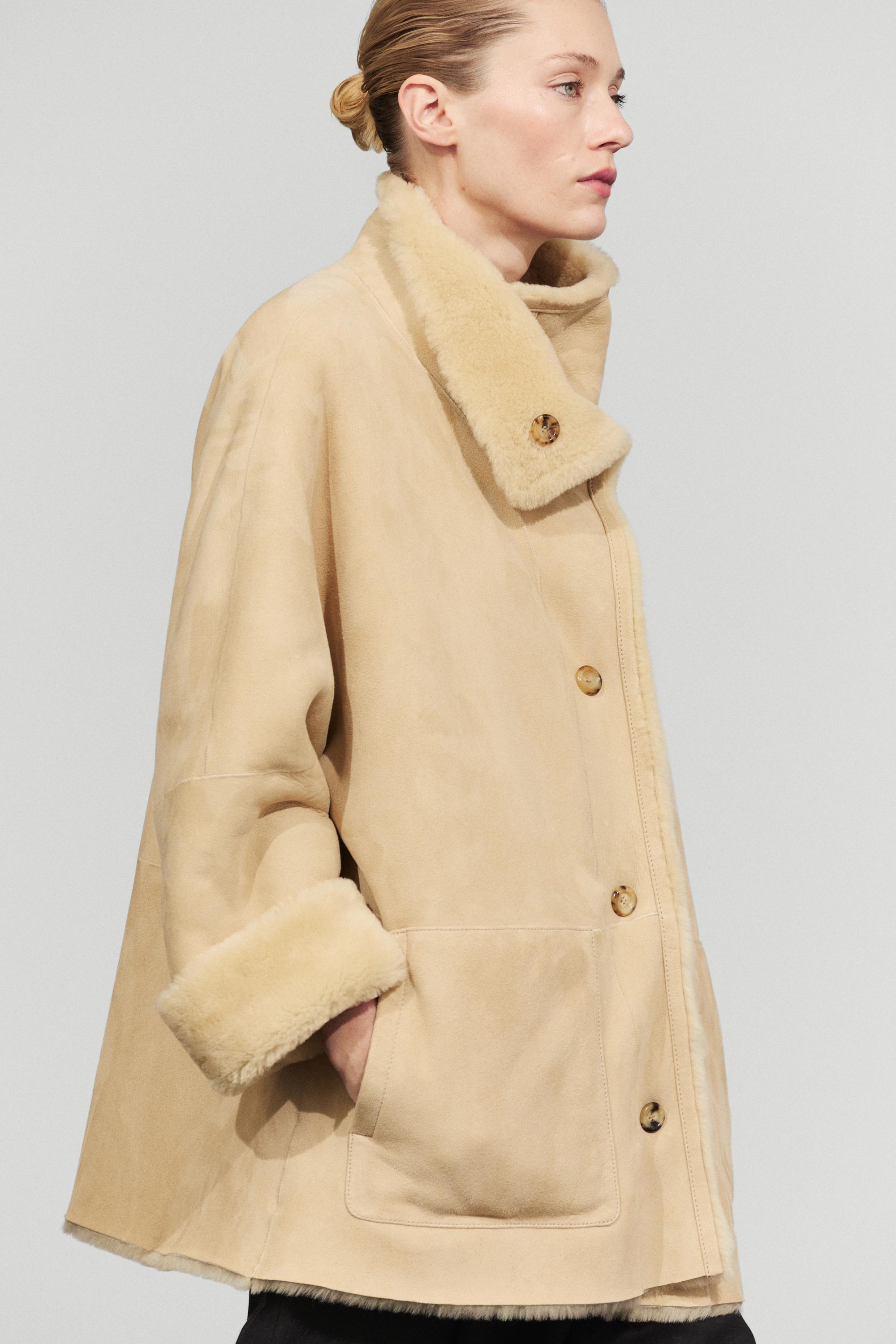 Reversible fur leather coat — CREAM
