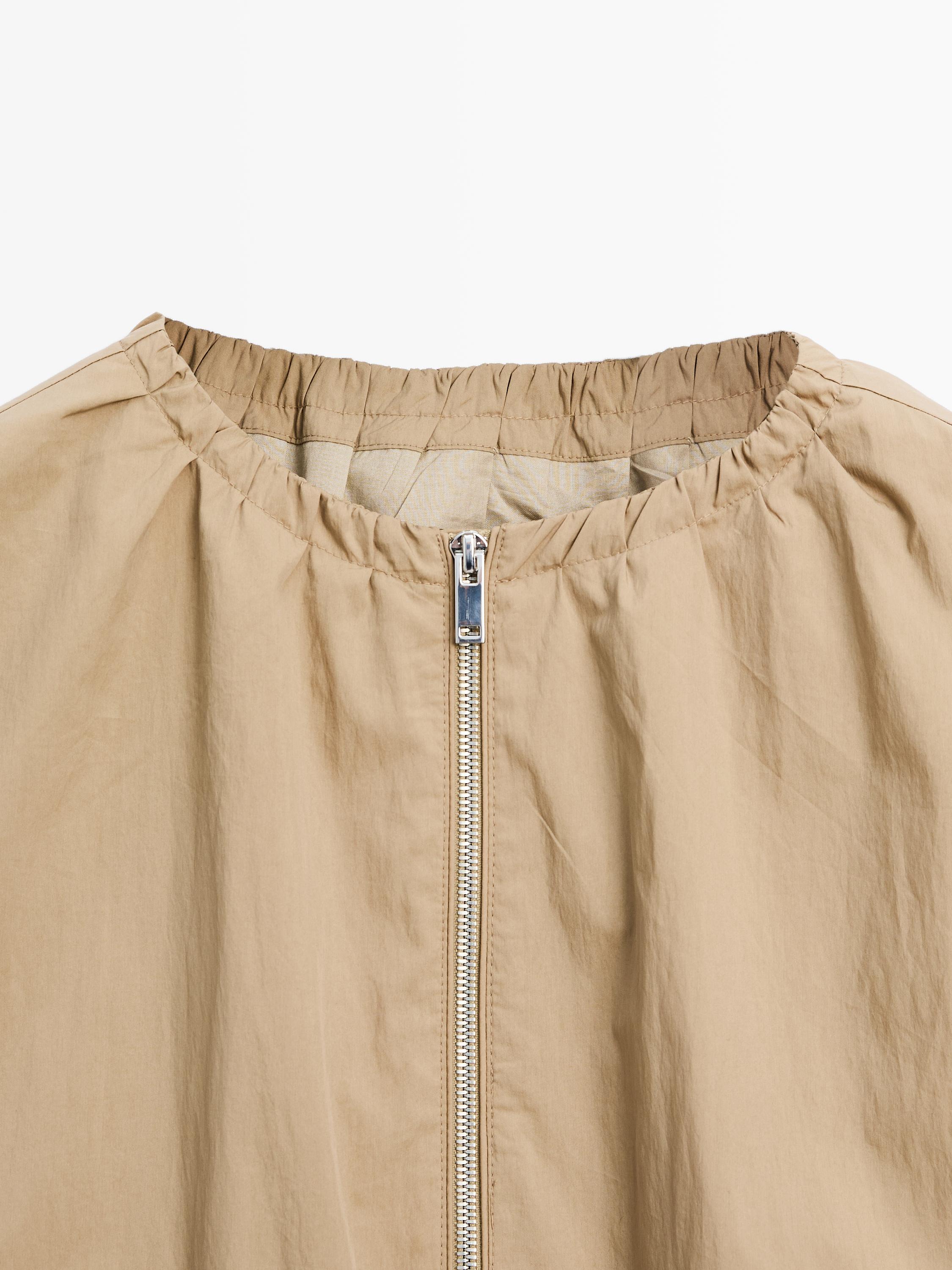 Kamizelka z ozdobnym marszczeniem