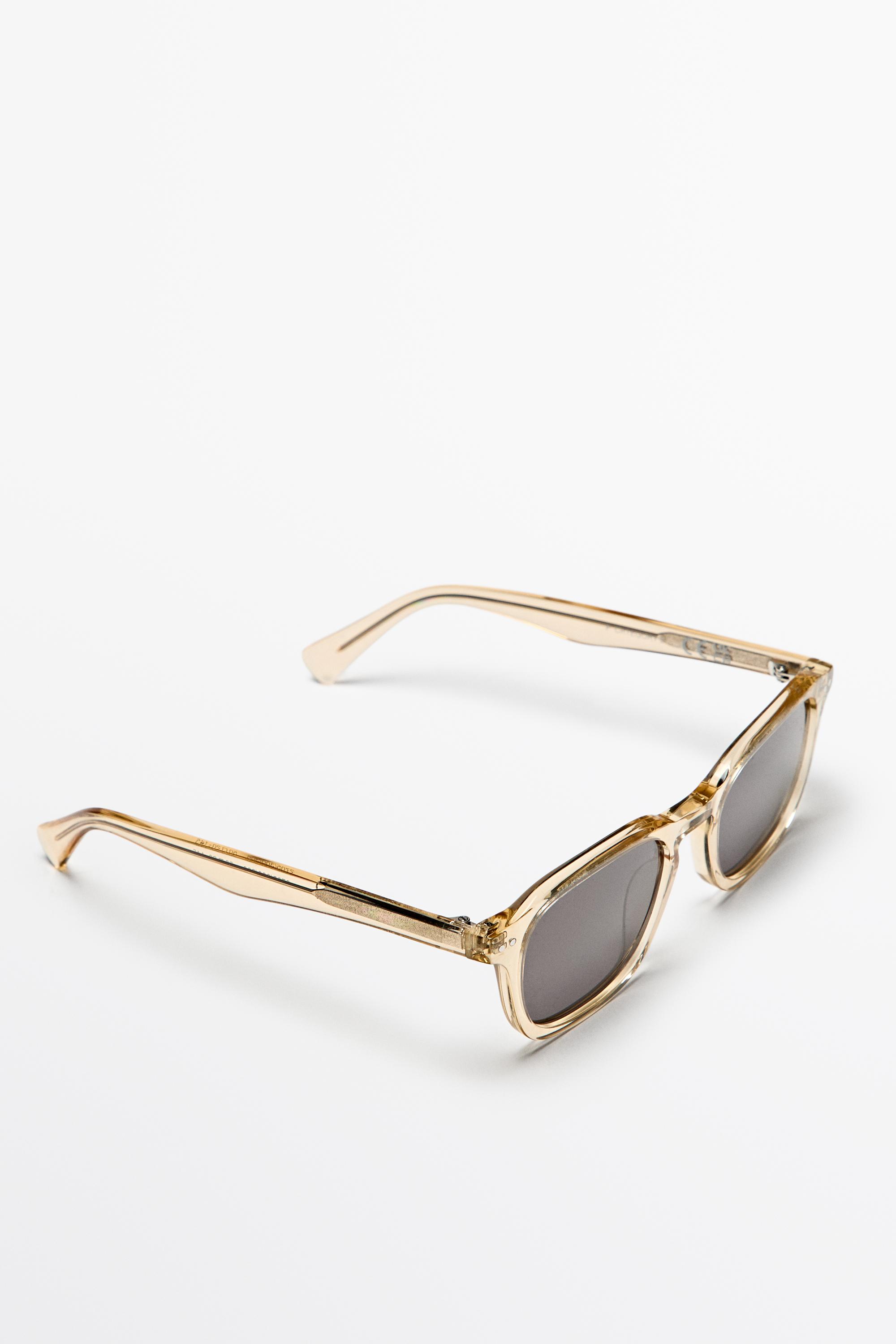 Square sunglasses — PALE YELLOW