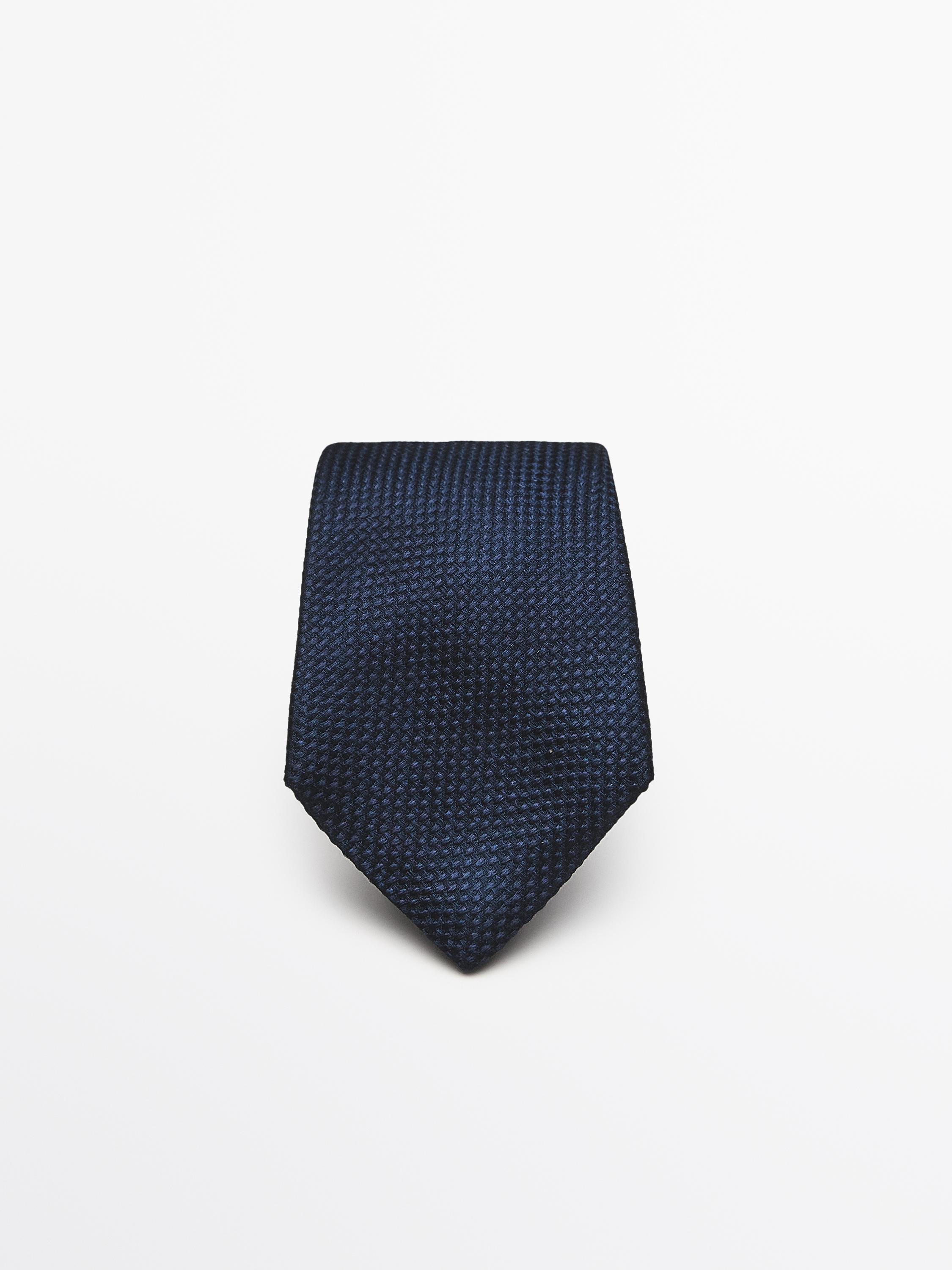 100% mulberry silk tie