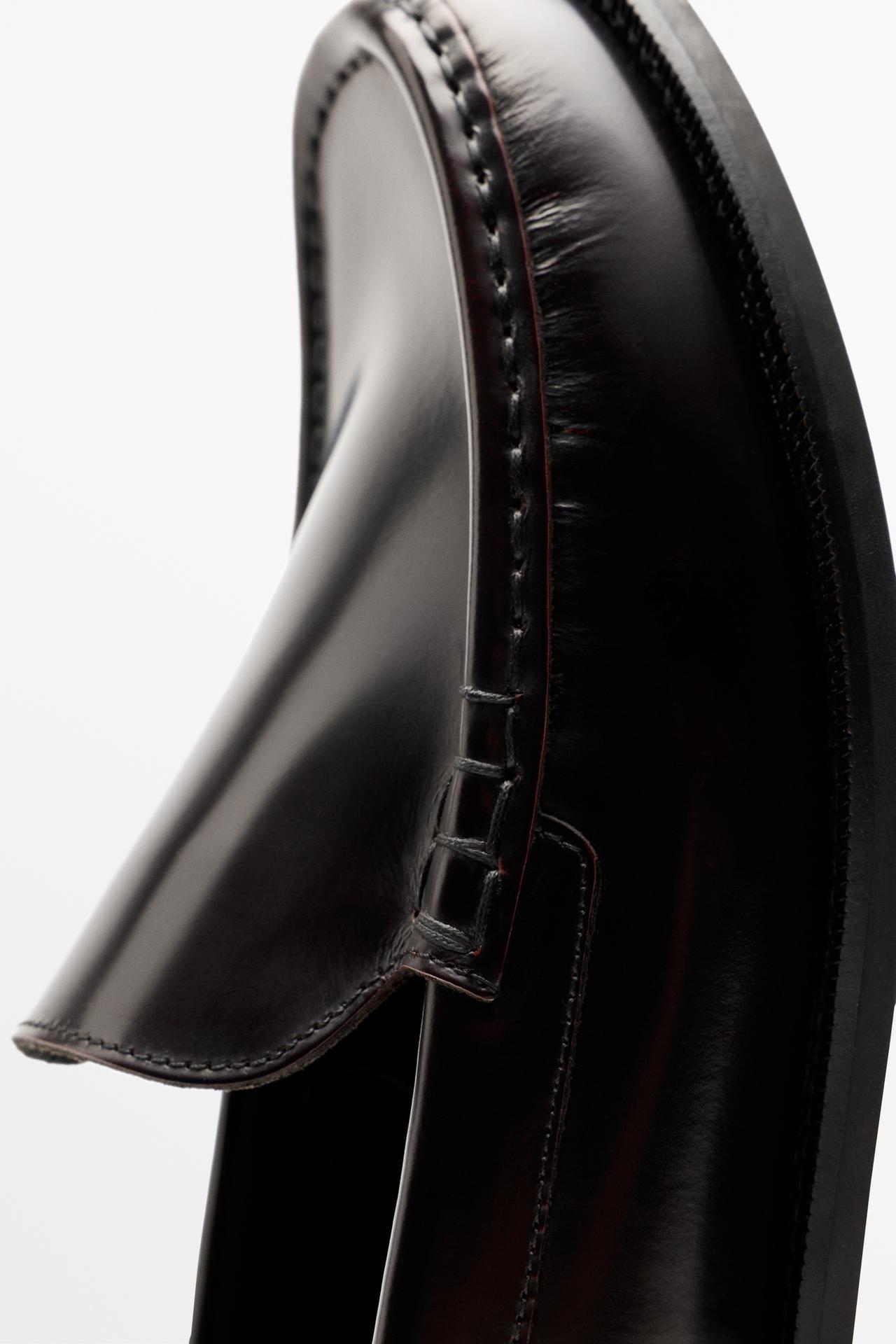 Smooth leather loafer — BURGUNDY
