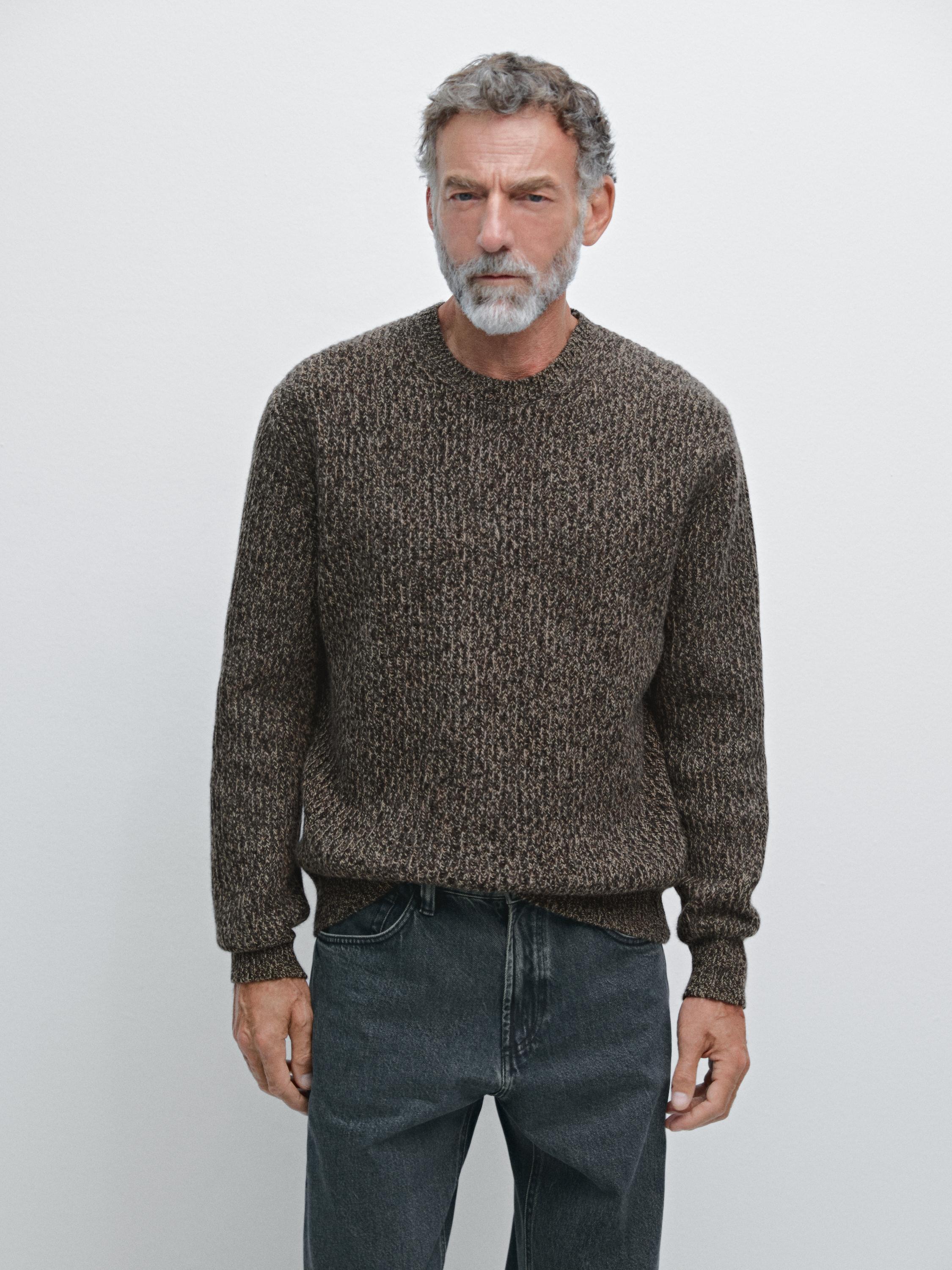 Crew neck sweater in 100% wool