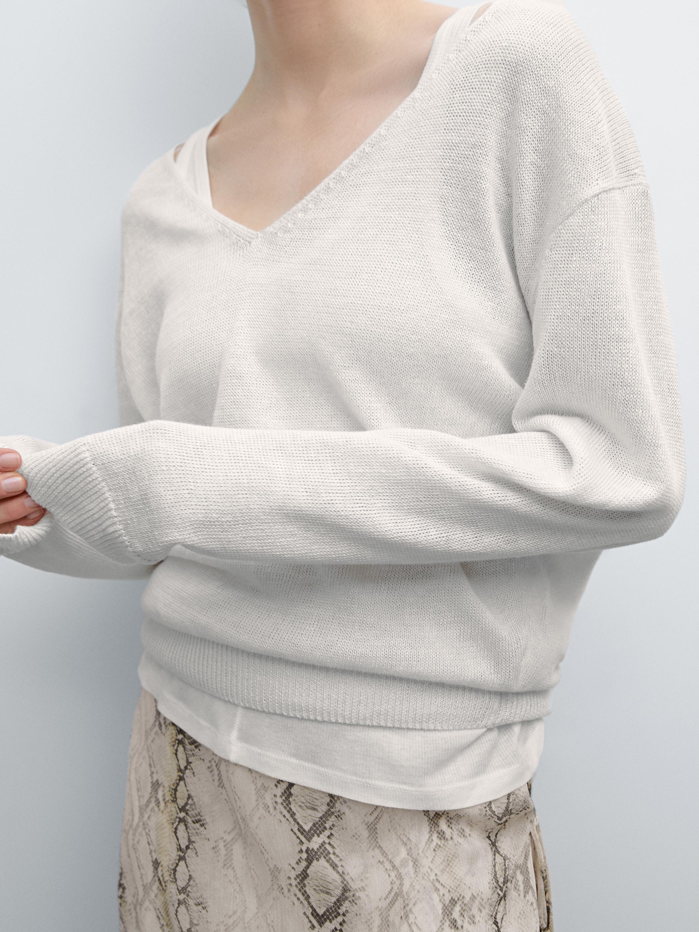 سويتر محاك كتان 100% بفتحة صدر على شكل V