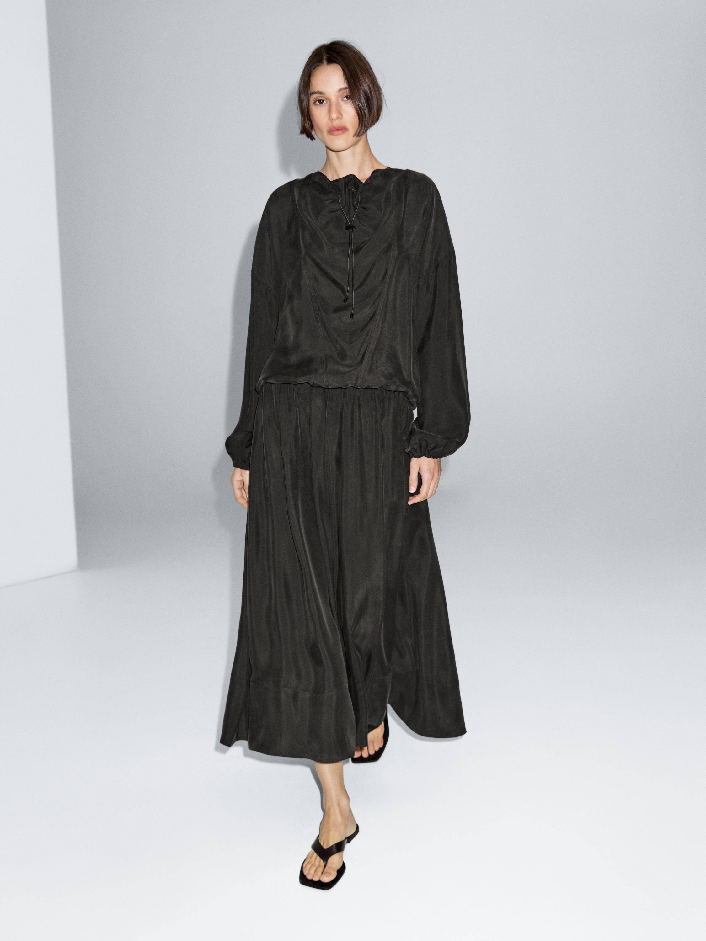 Bağcıklı dökümlü bluz