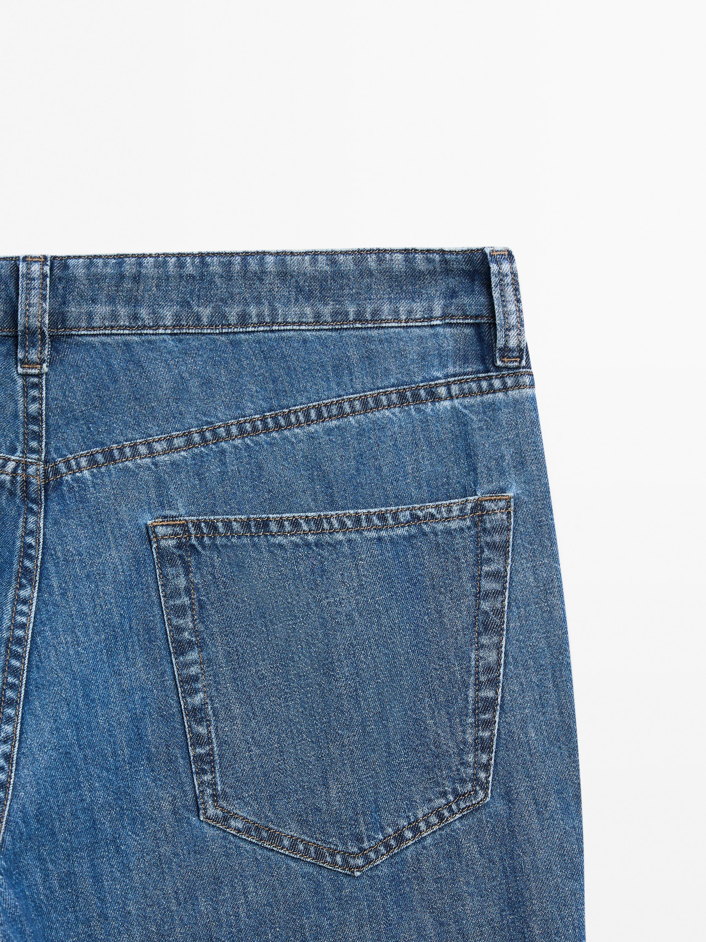 Lightweight tapered fit jeans