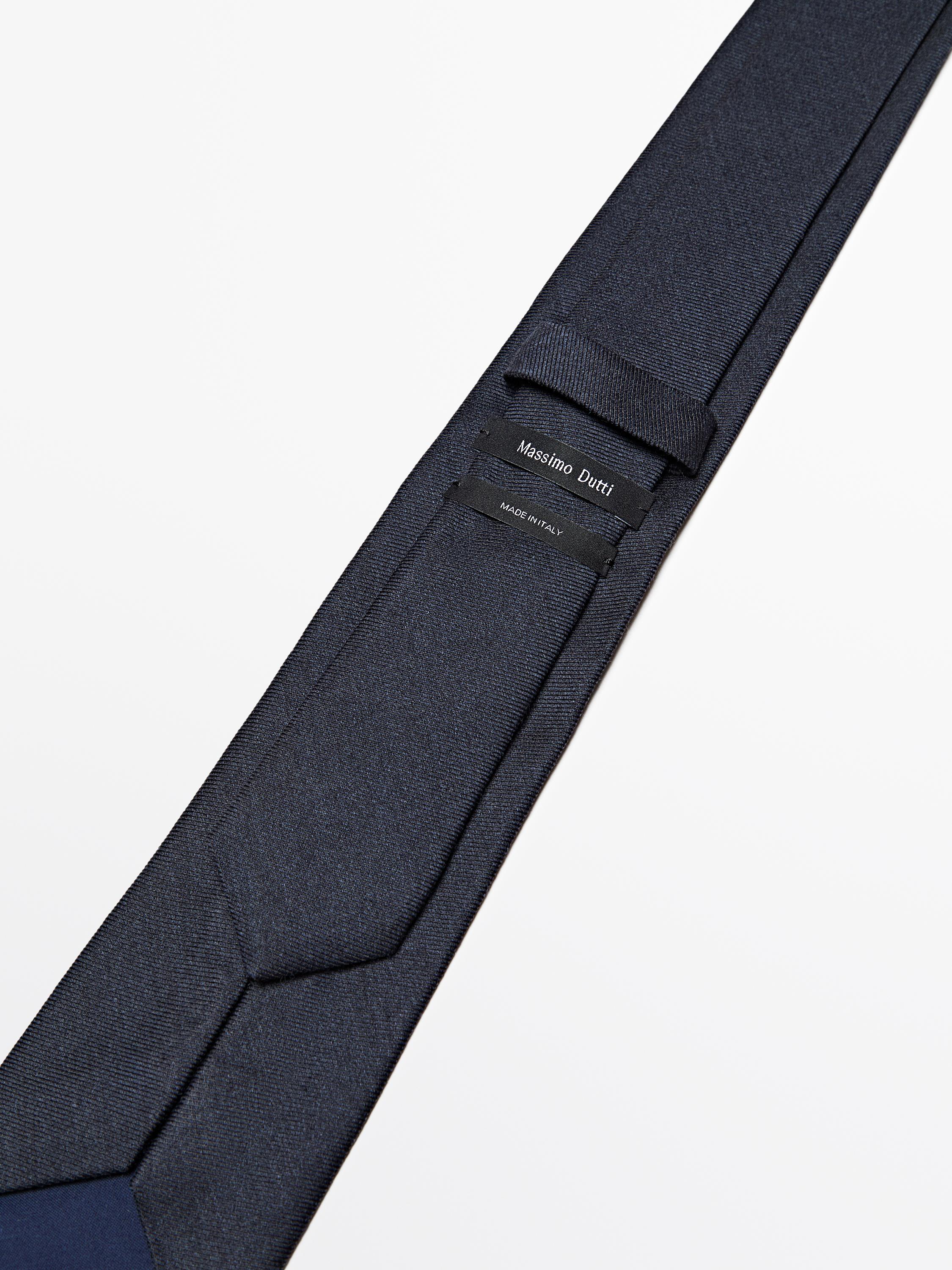 ربطة عنق بارزة الملمس من الصوف المخلوط