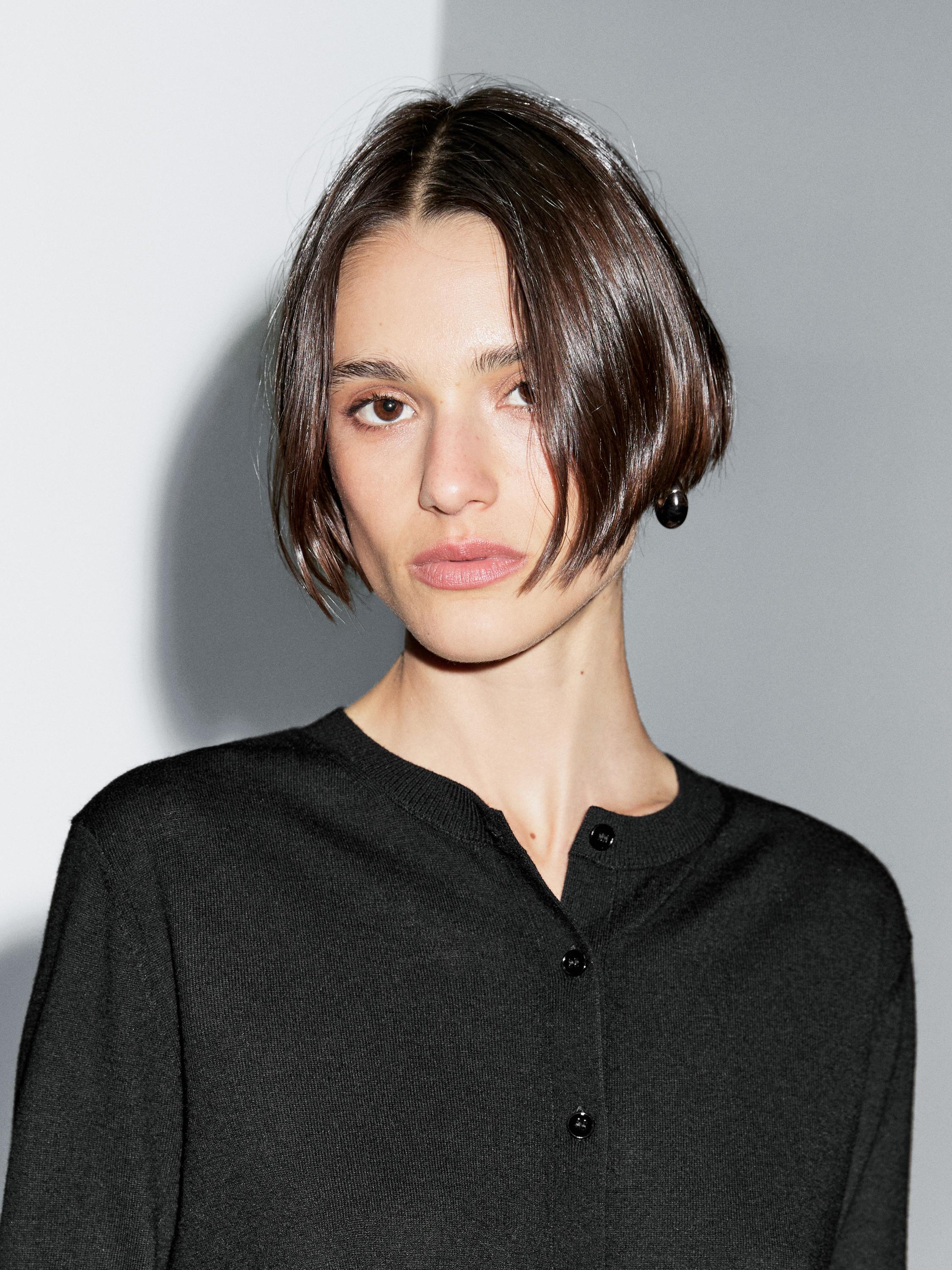 Wool blend knit cardigan with crew neck