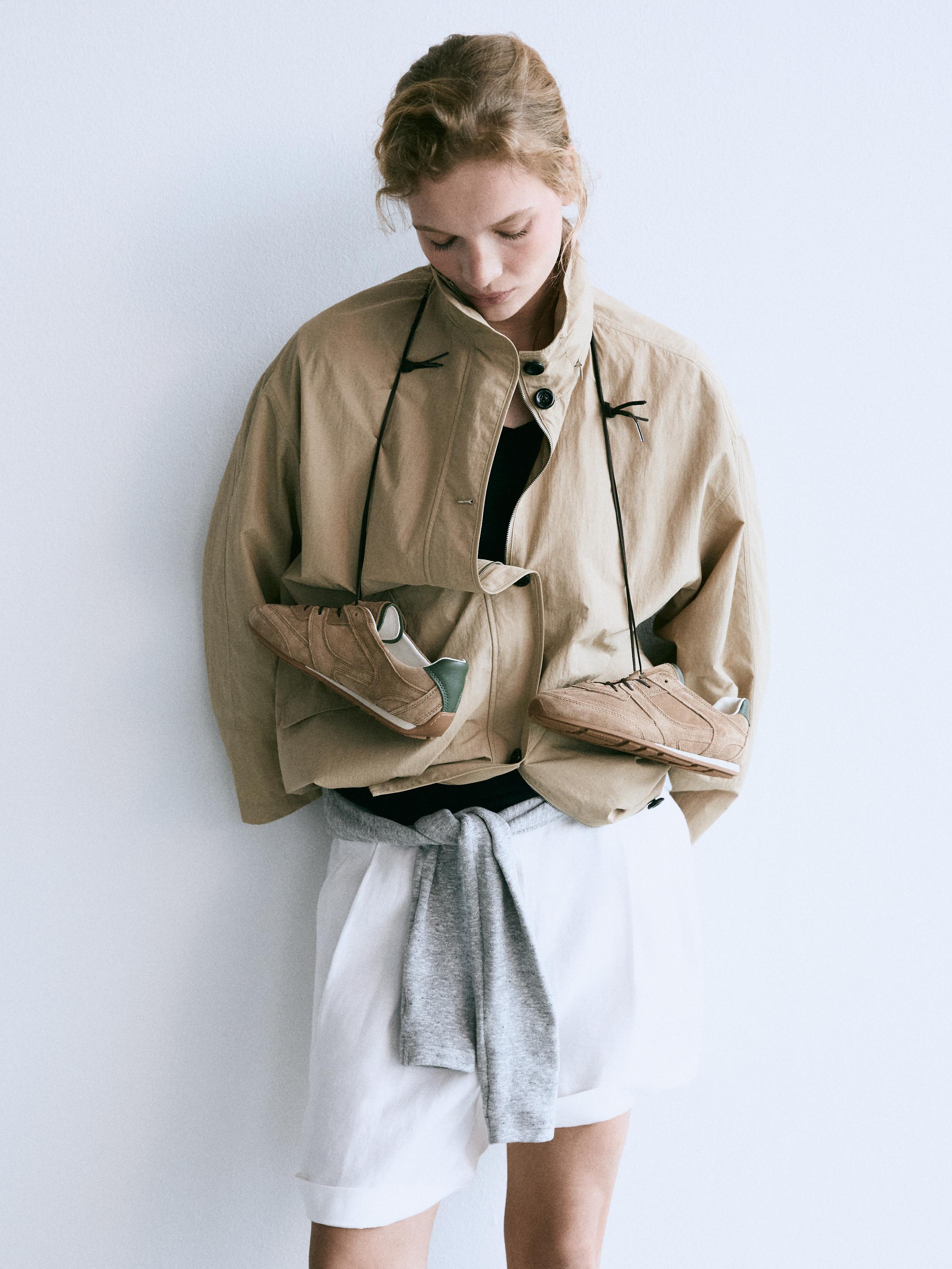 Split leather trainers with piece details — OCHRE