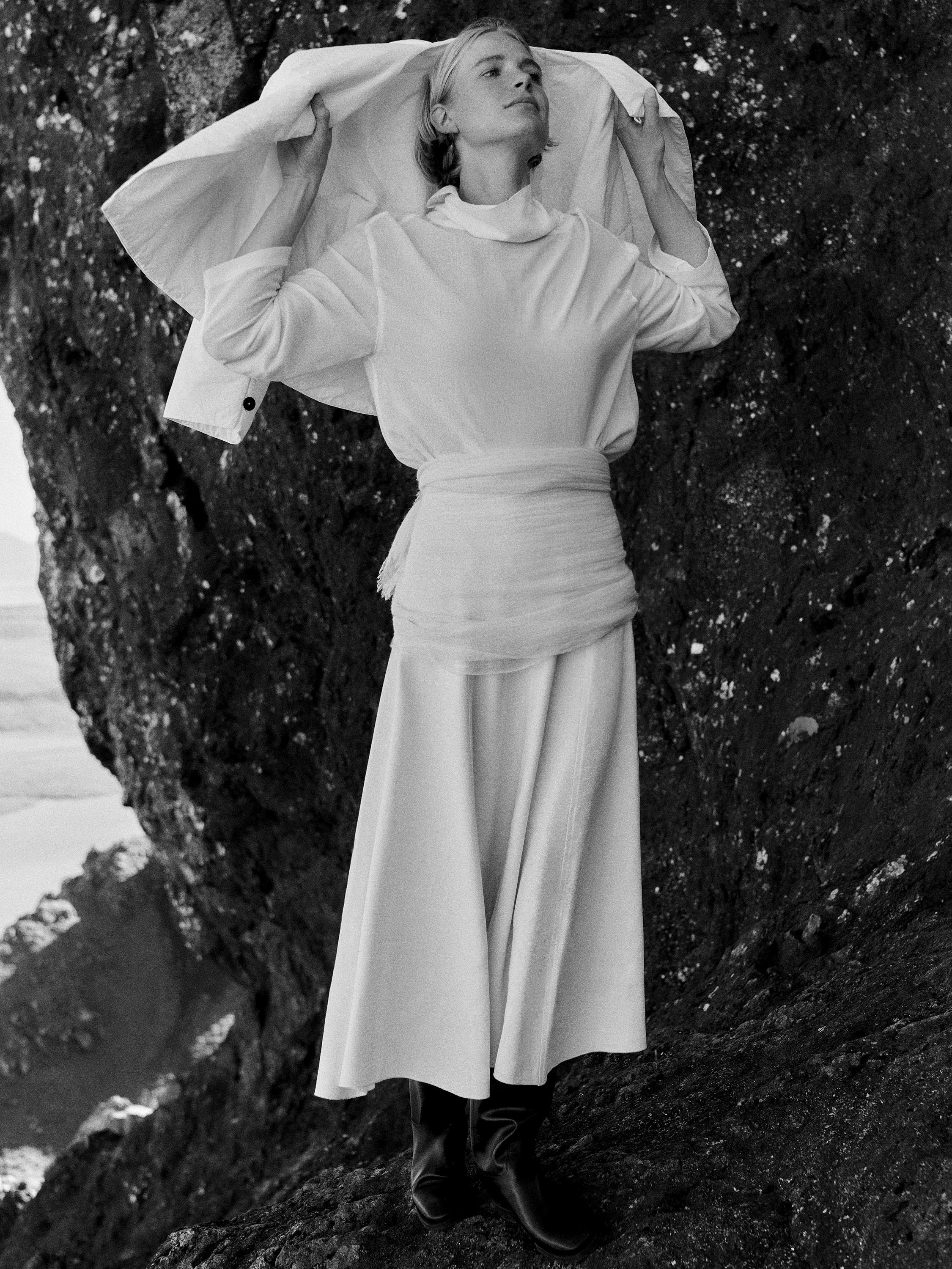 Wool blend shirt with collar detail · Cream · Shirts Massimo Dutti