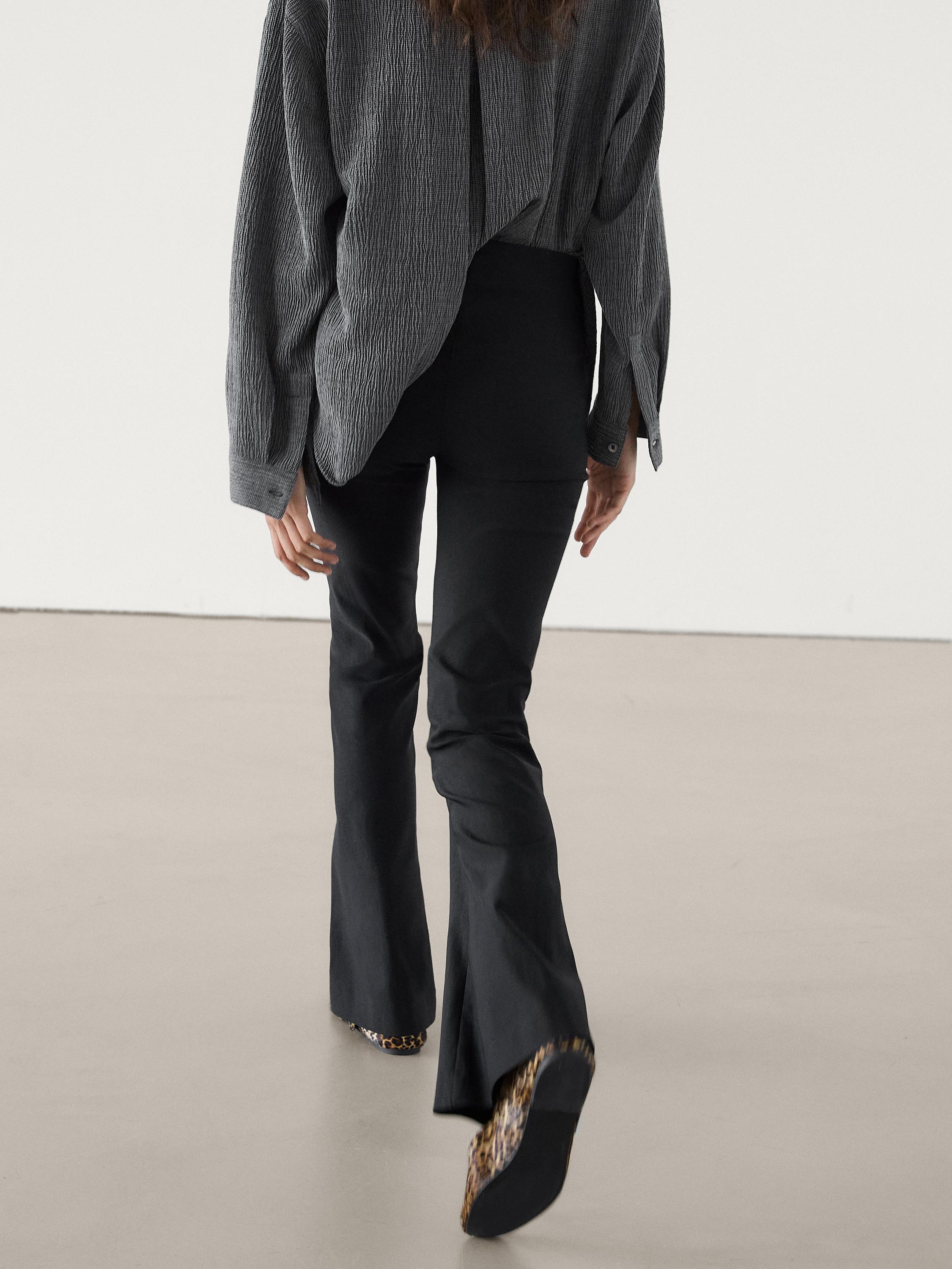 بنطلون ستريتش بقصة جرسية