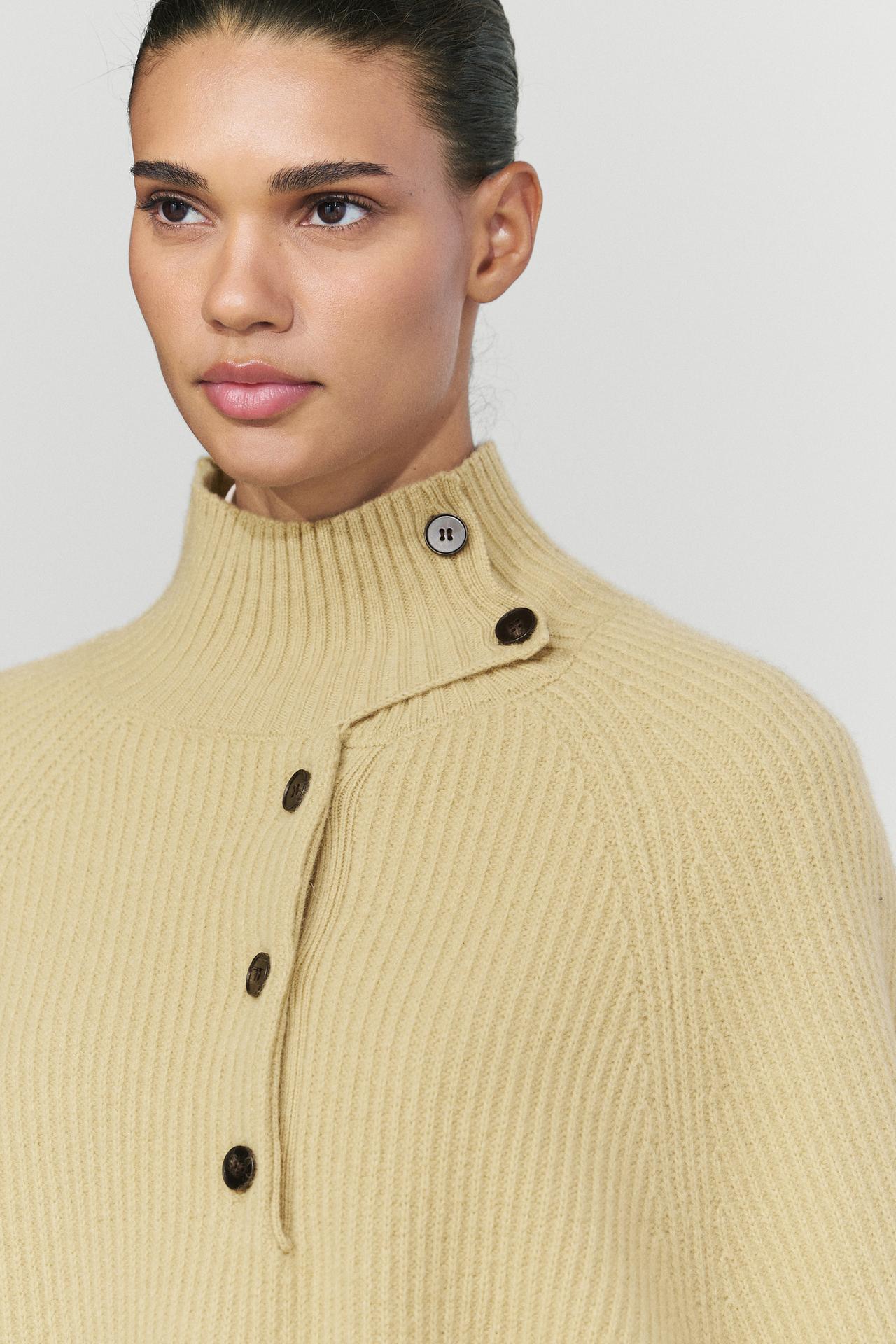 100% wool knit cape with button detail — OLIVE