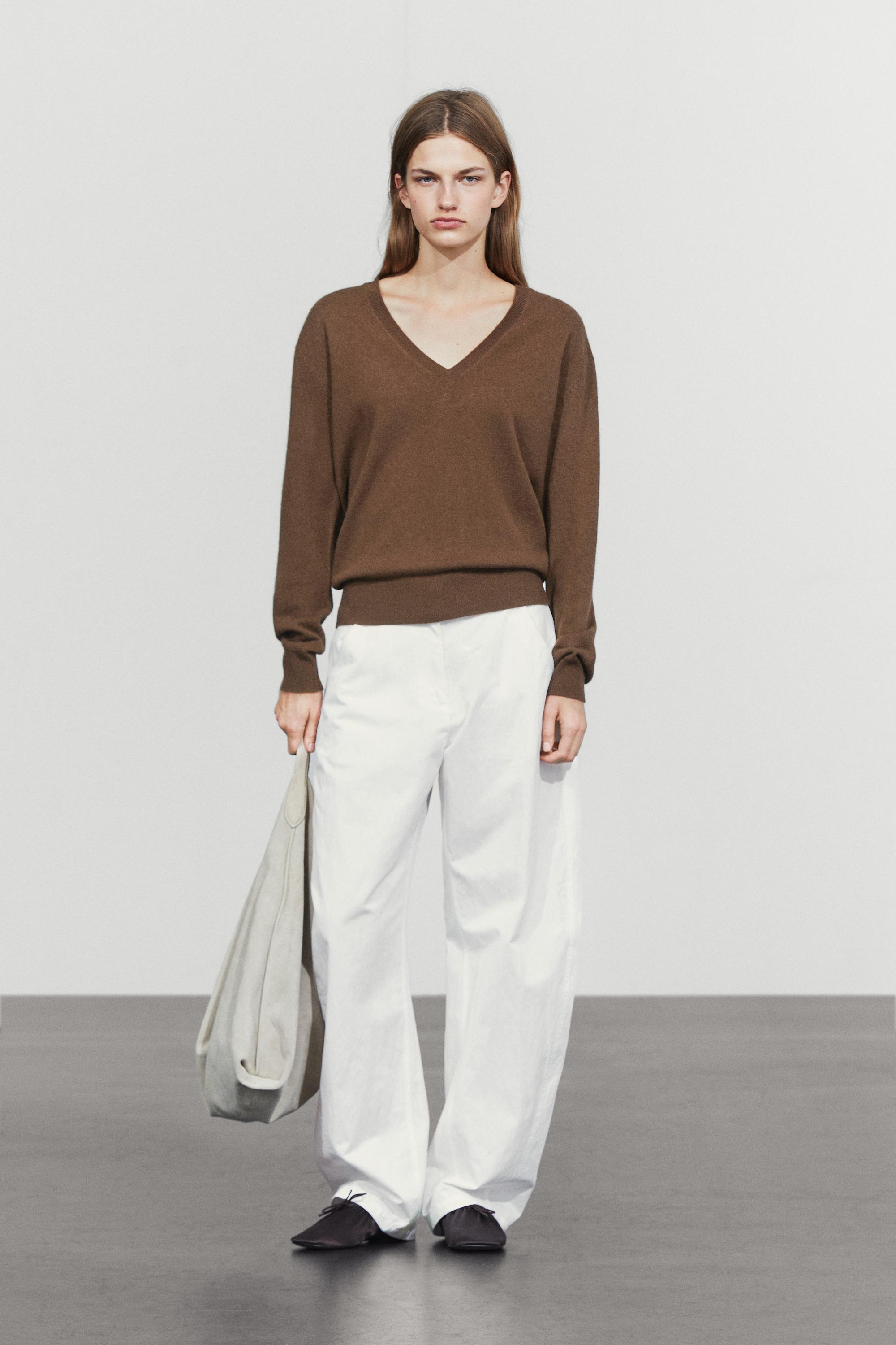 Wool blend V-neck knit sweater — TOFFEE