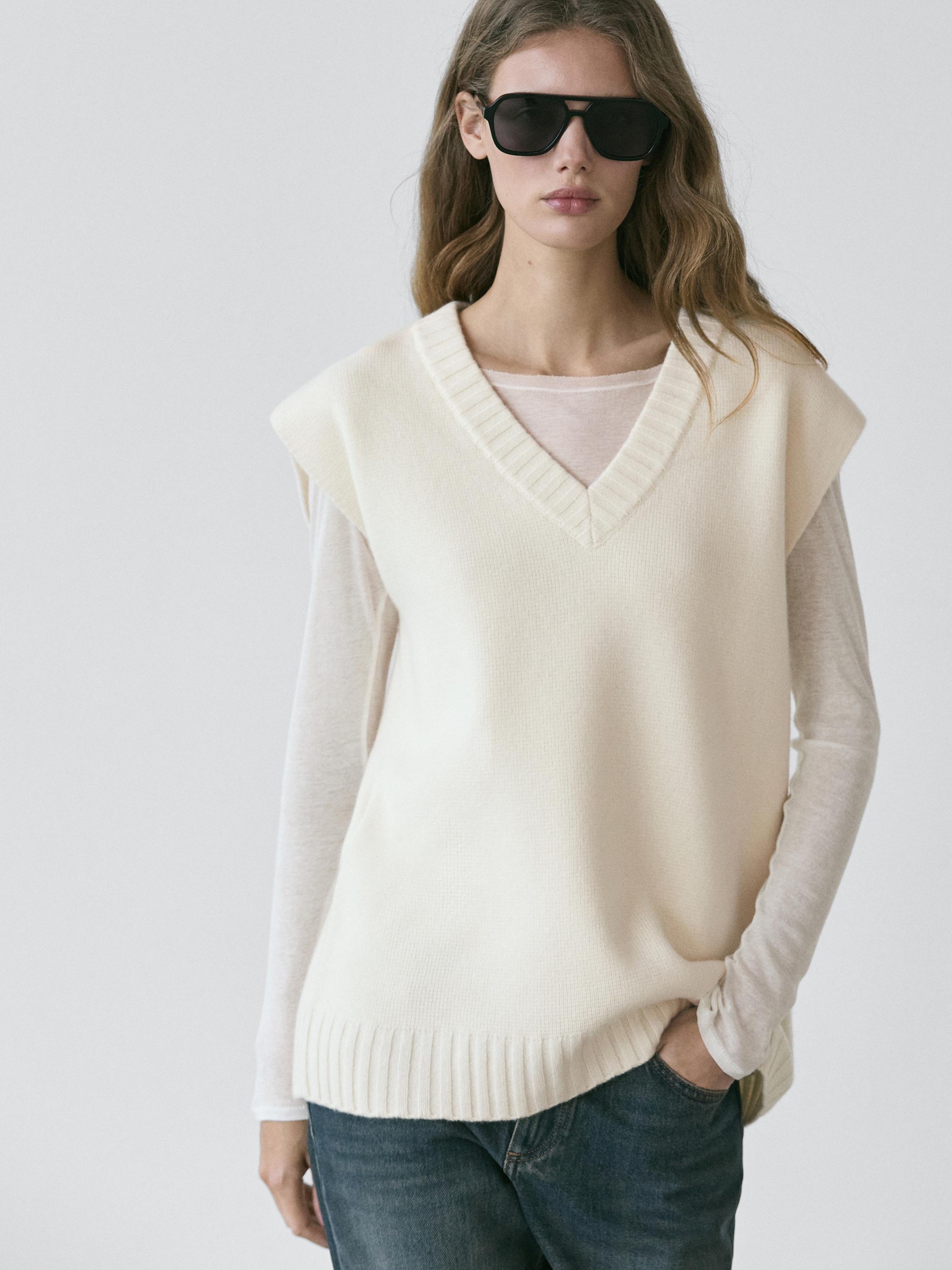 Long wool knit vest — Off white