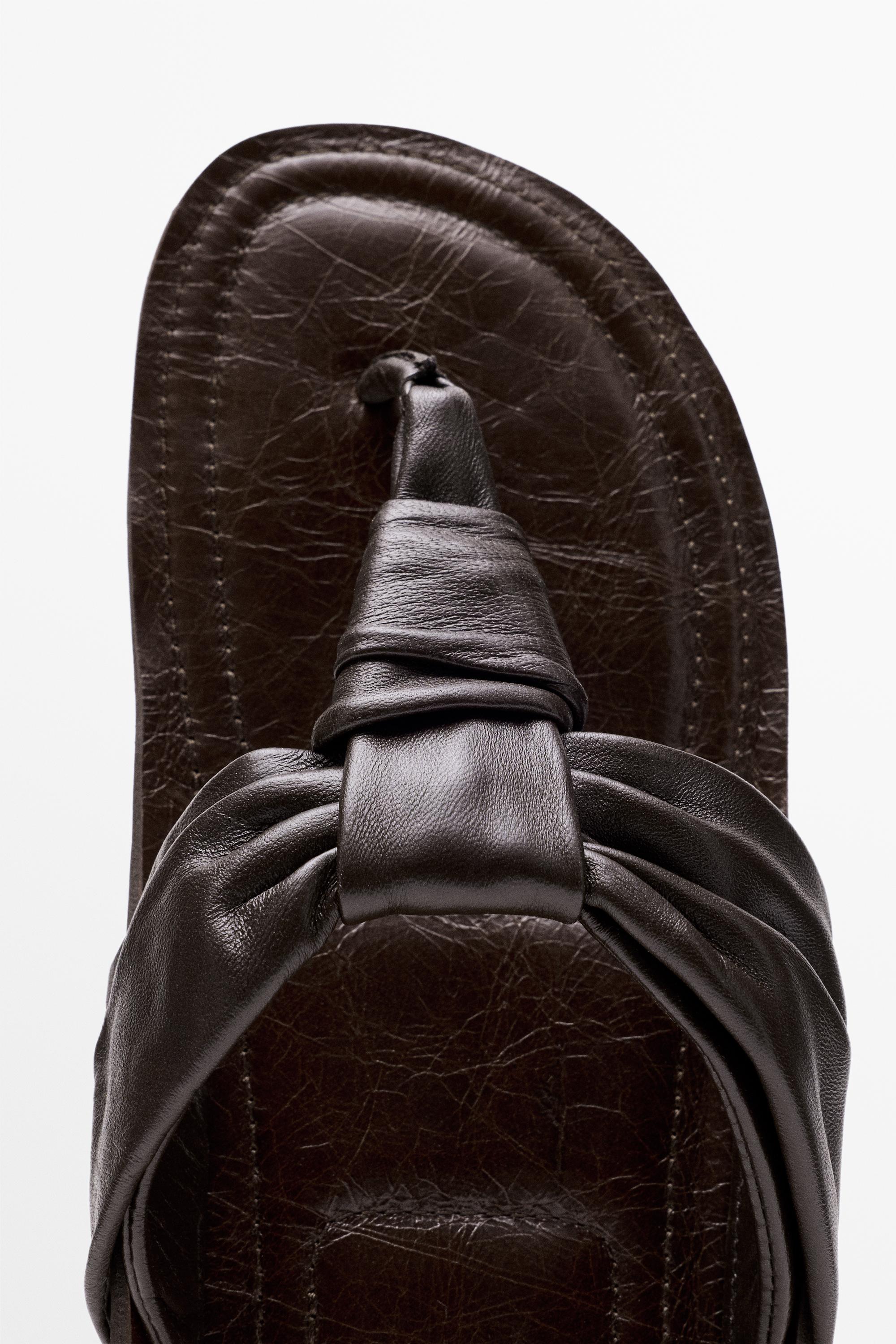 Gathered leather sandals with knot — BROWN