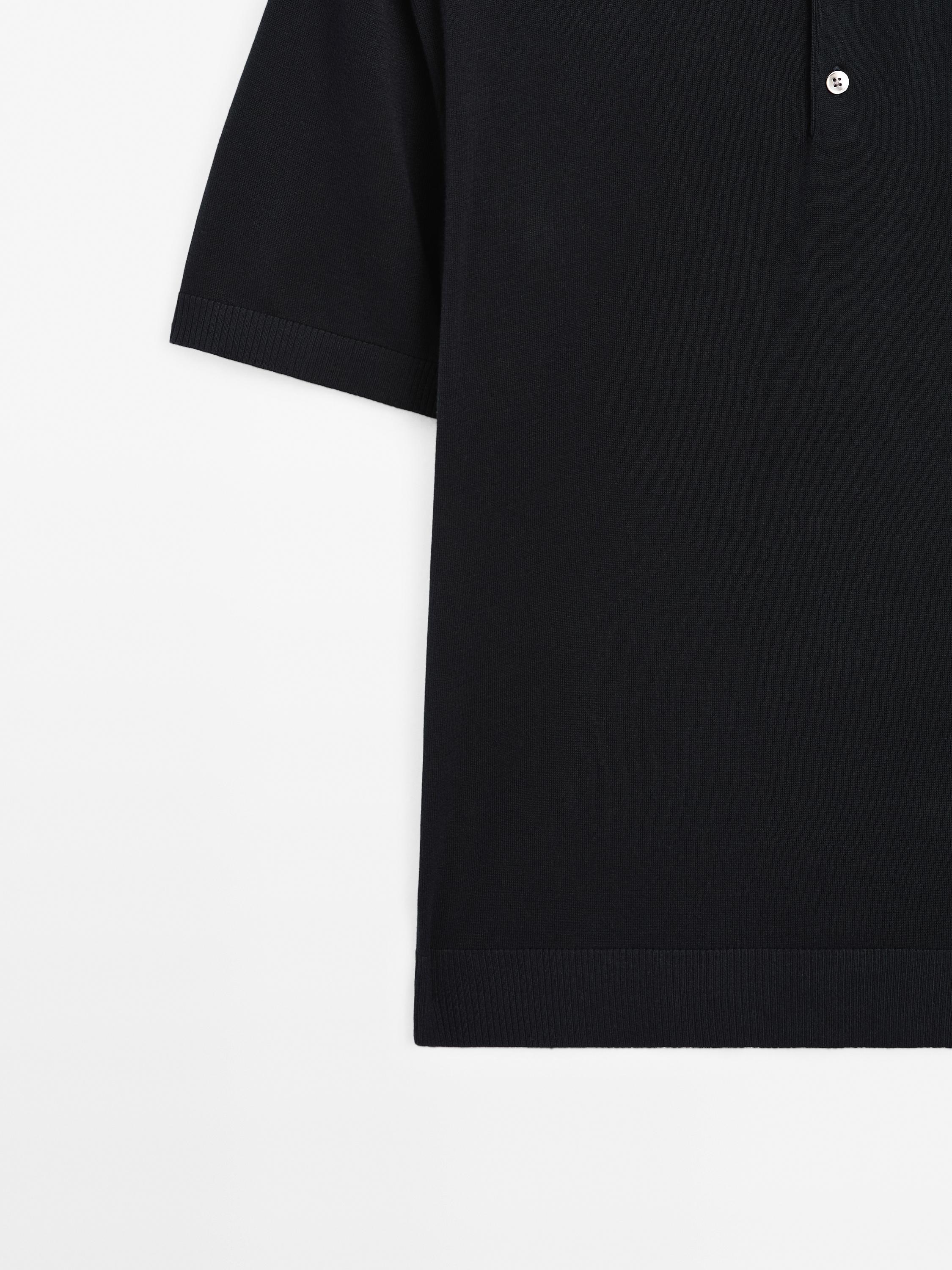 Short sleeve knit polo shirt