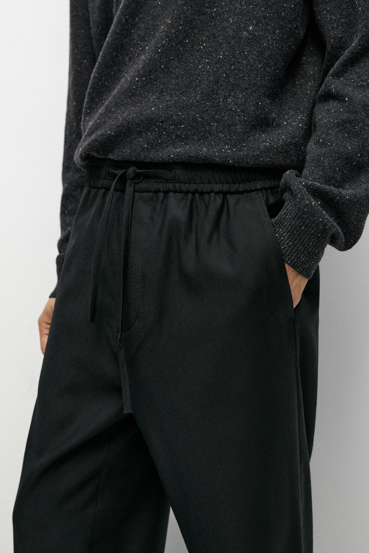 100% wool jogger fit pants — BLACK