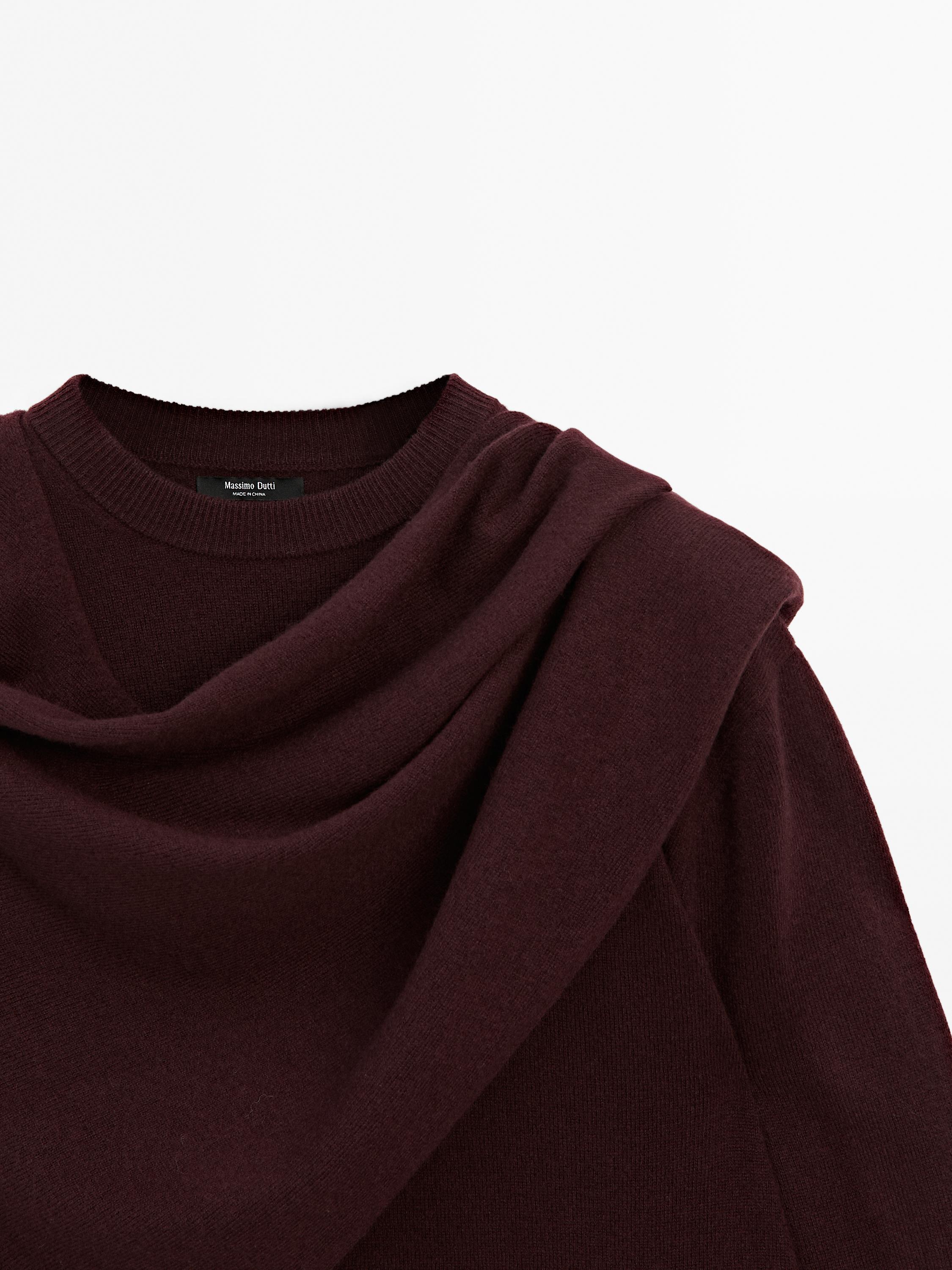 100% wool sweater with scarf