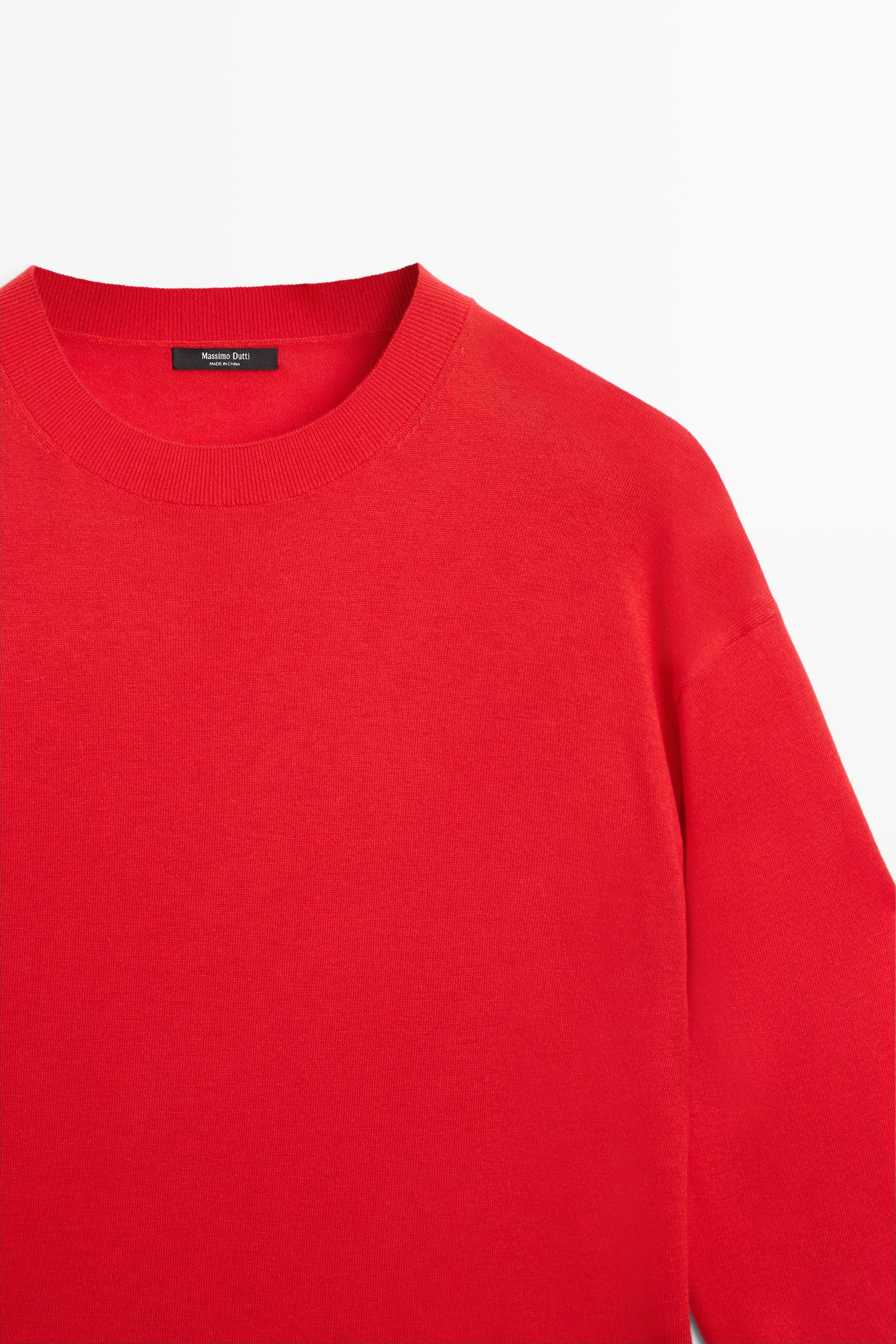 Fine knit round neck sweater — RED