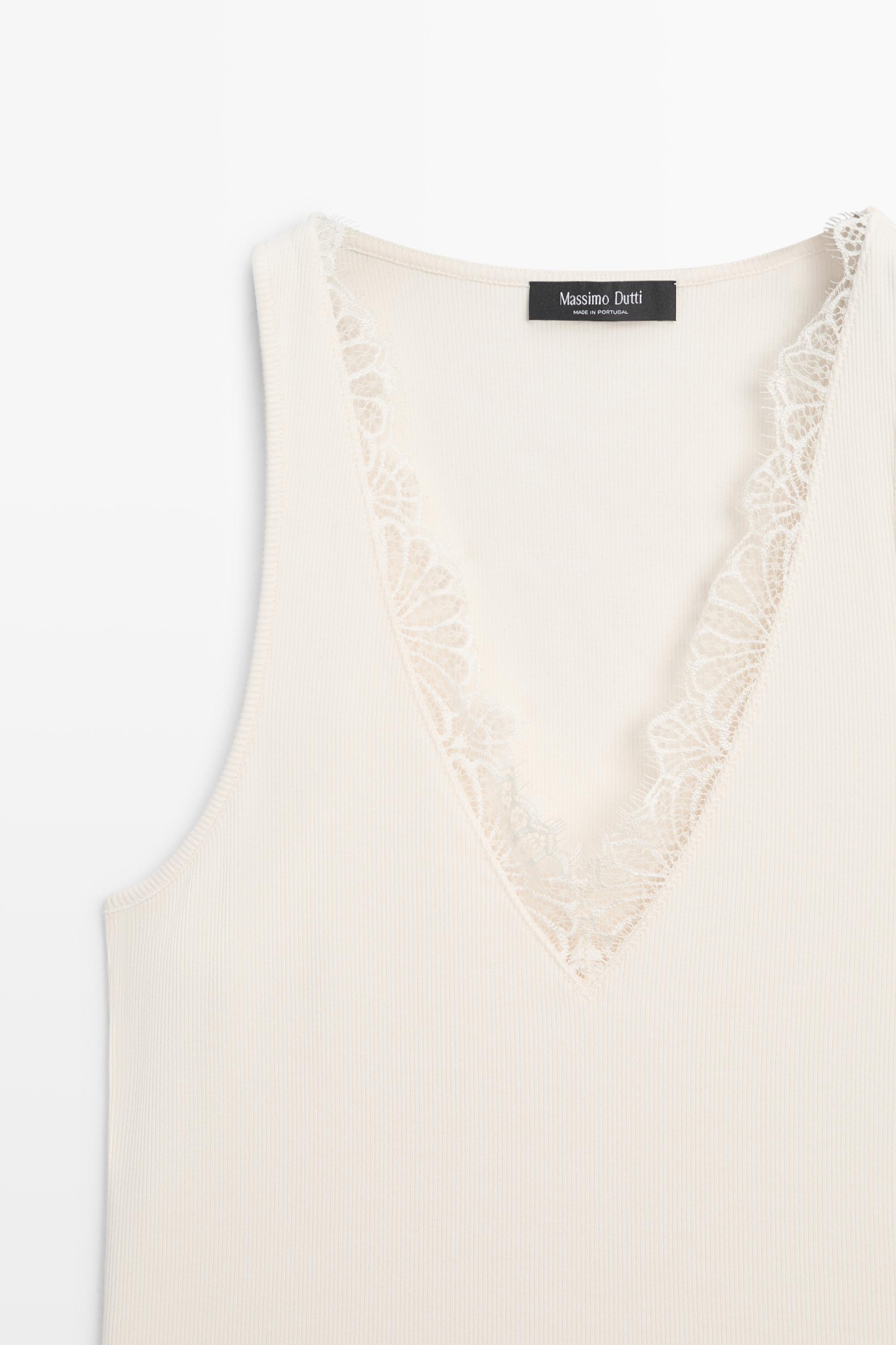 V-neck top with lace detail — CREAM