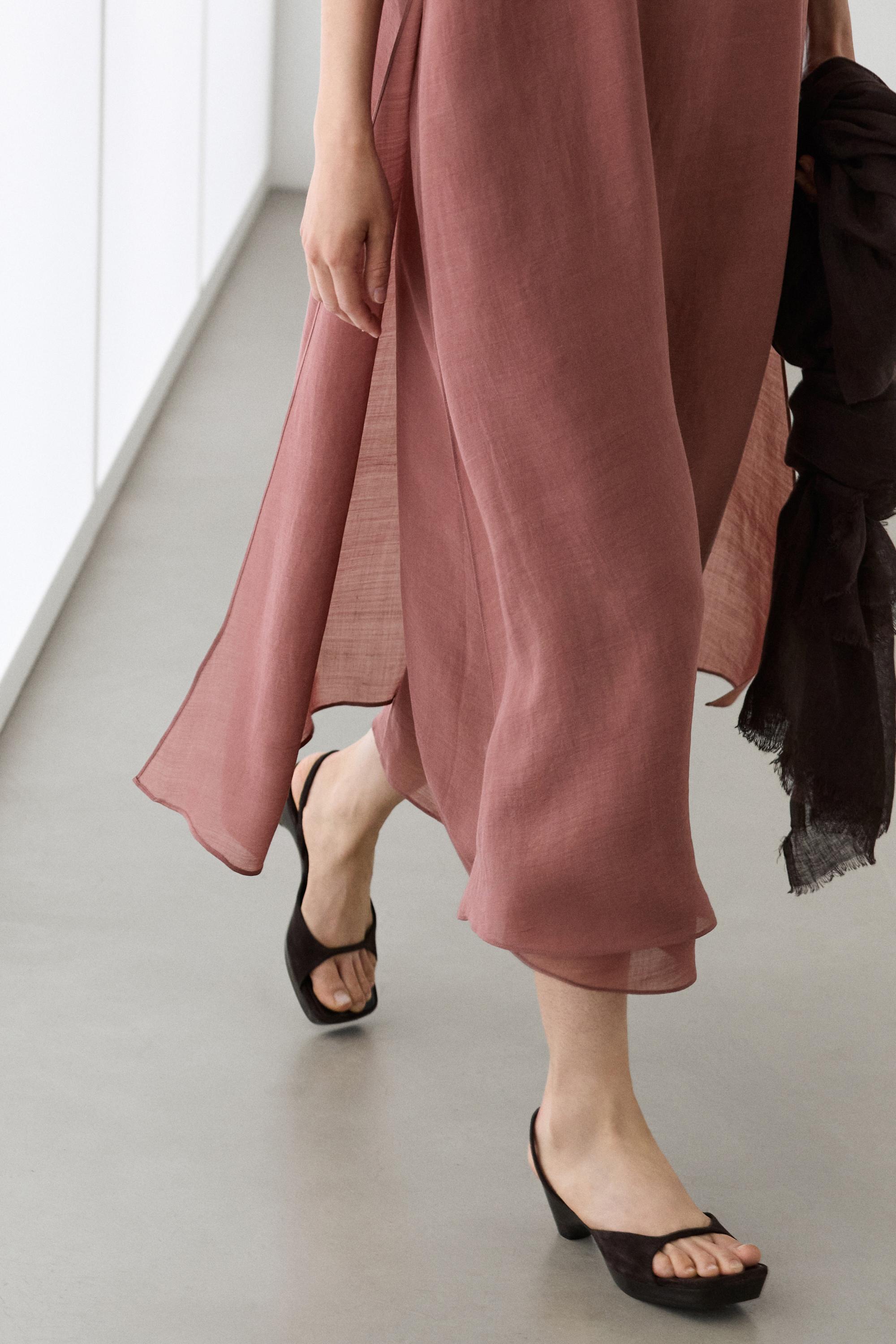 Wood heel sandal - Limited edition — BLACK