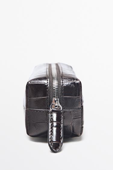 Textured leather case — BROWN 2