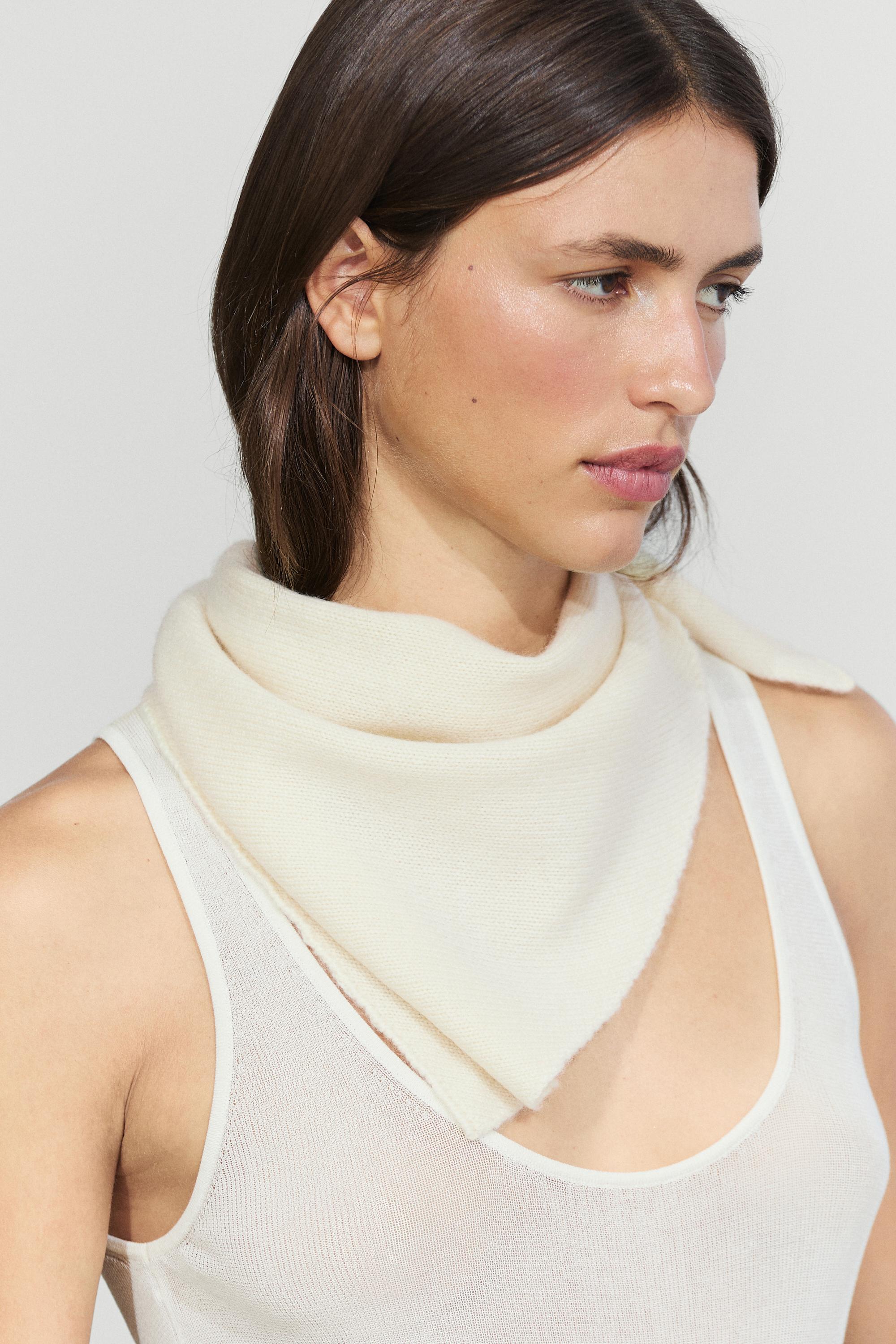 100% Cashmere Bandana — Vanilla