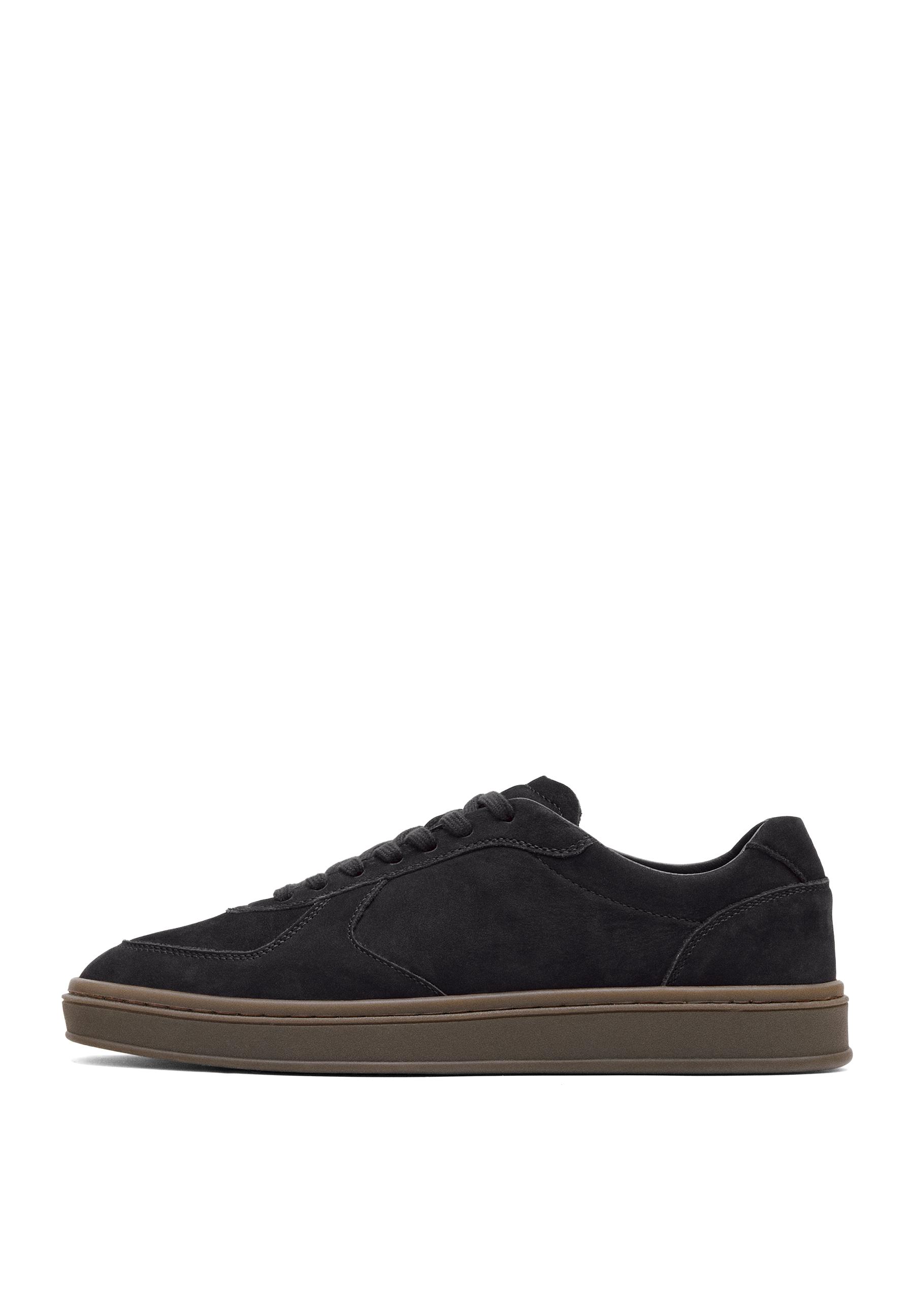 Nubuck trainers with contrast sole — Dark blue
