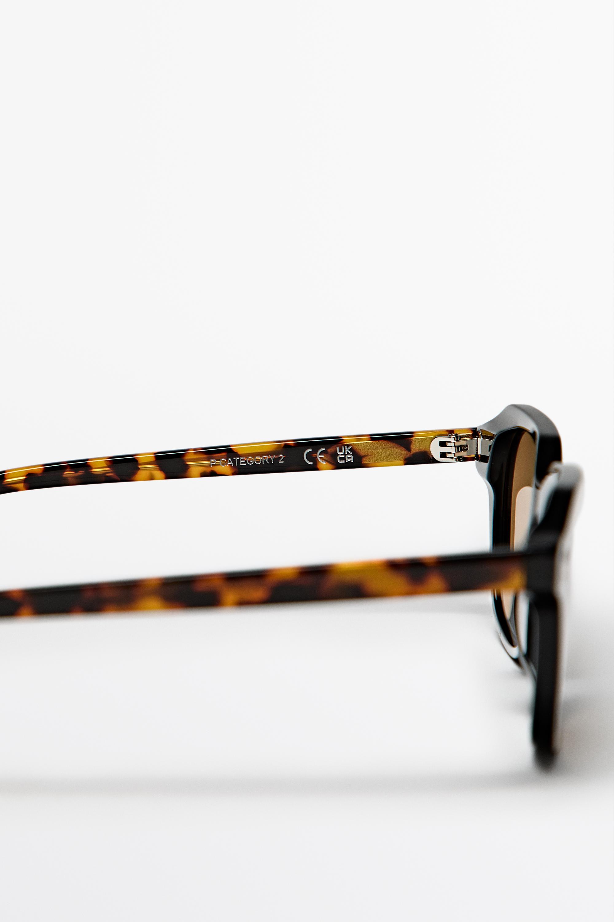 Round resin sunglasses — DARK GREY