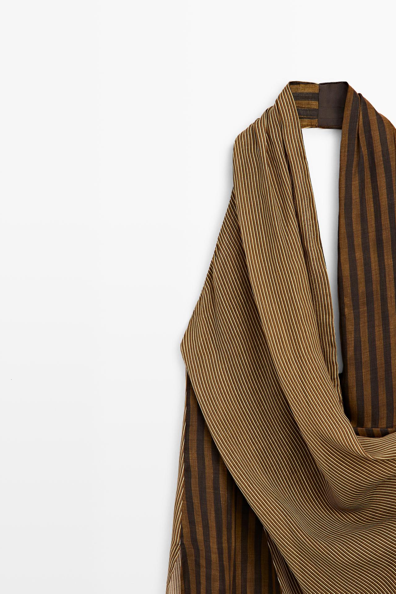 Flowing striped halter top total look — Khaki