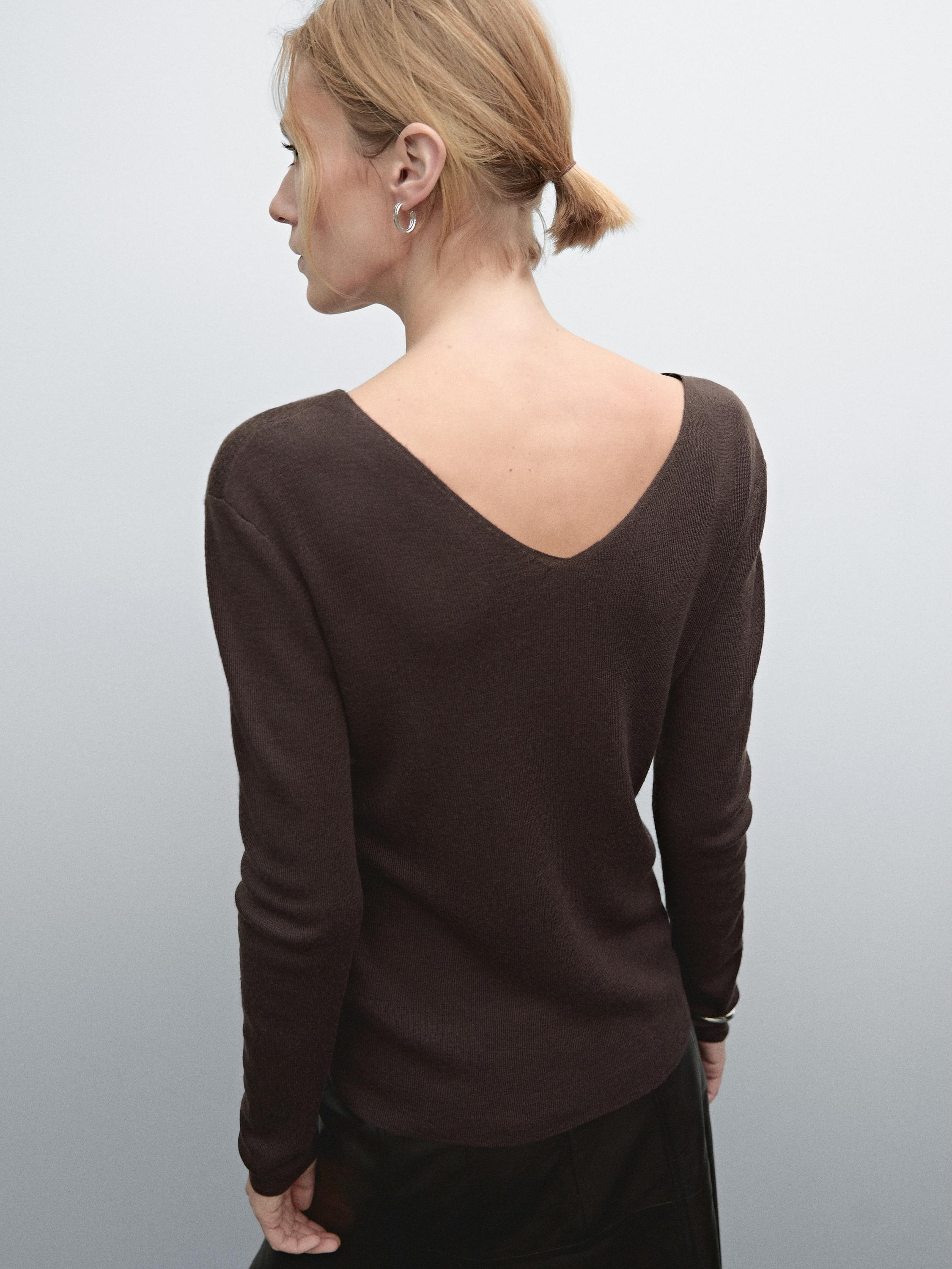 100% wool V-neck cardigan