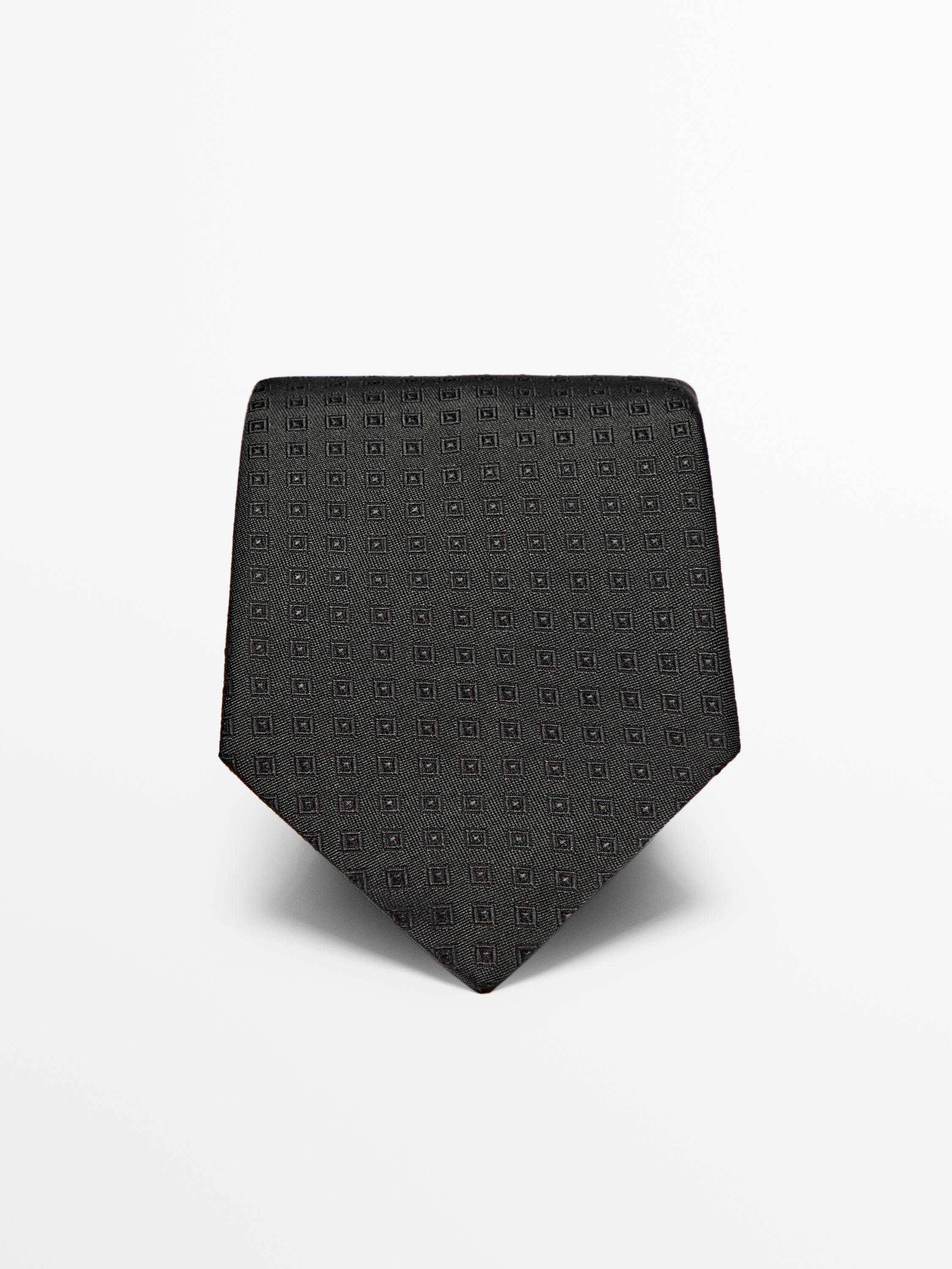 Mulberry silk micro-textured tie