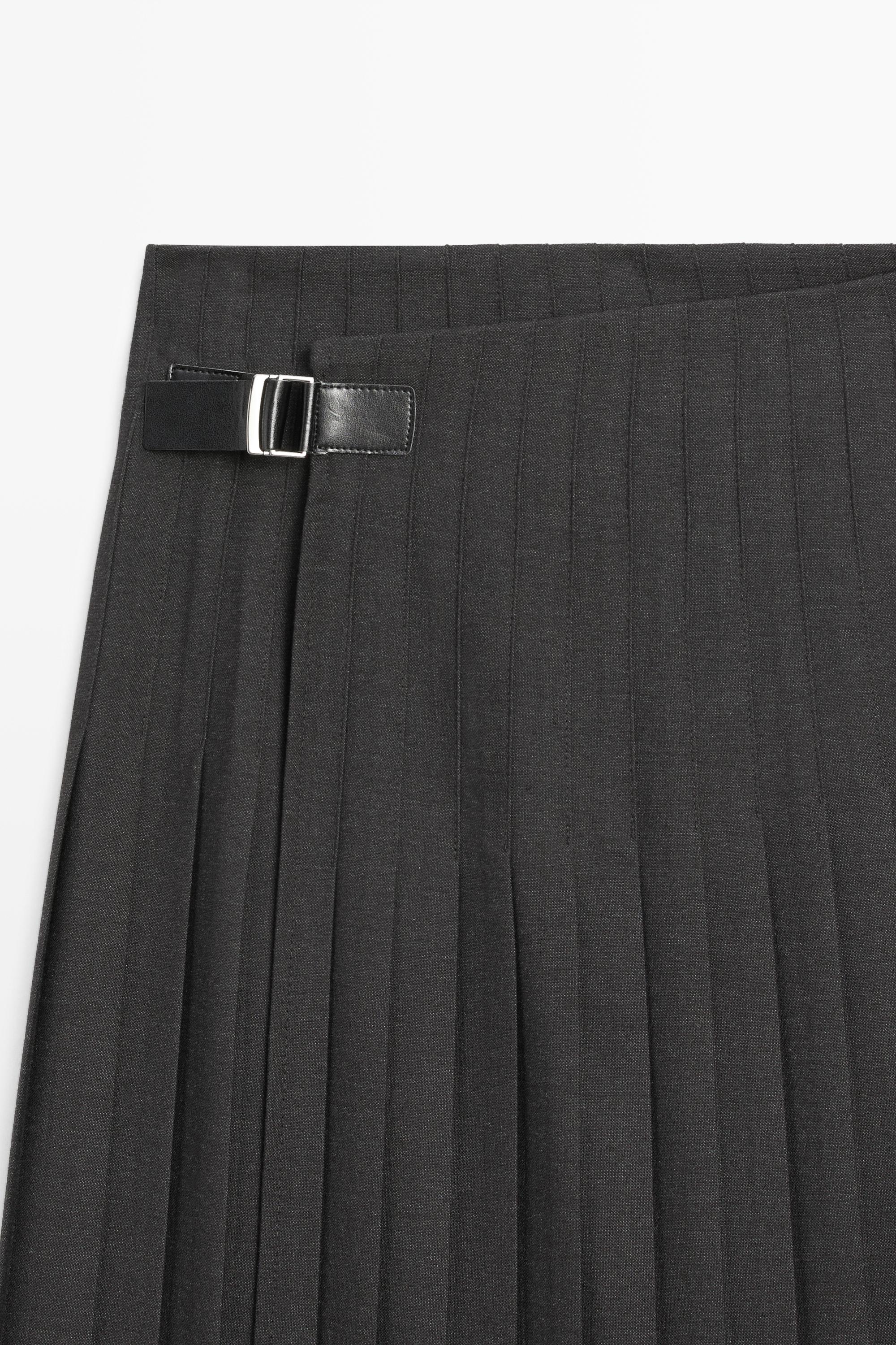 Pleated midi skirt with appliqué — GREY