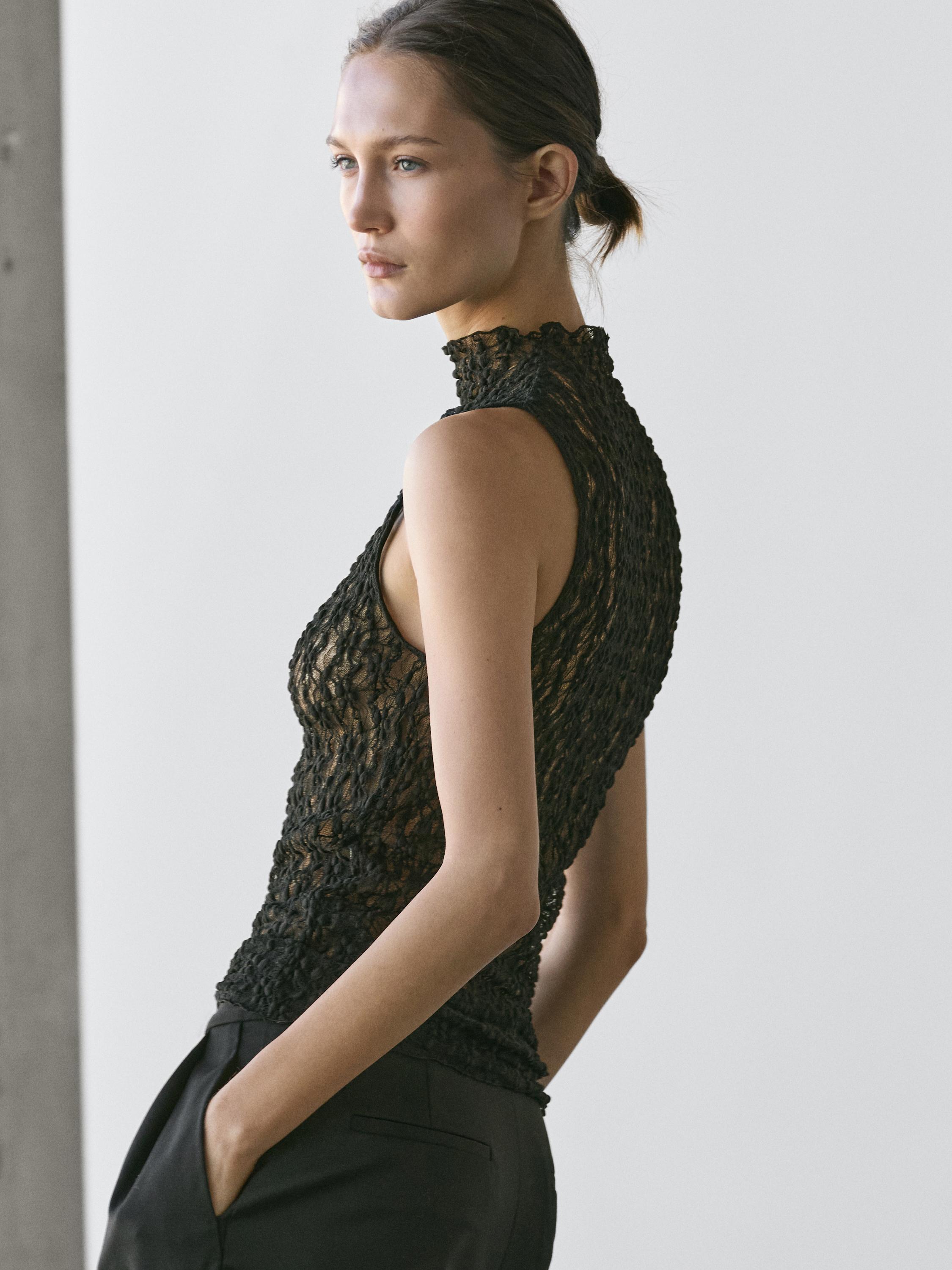 Top encaje transparencia