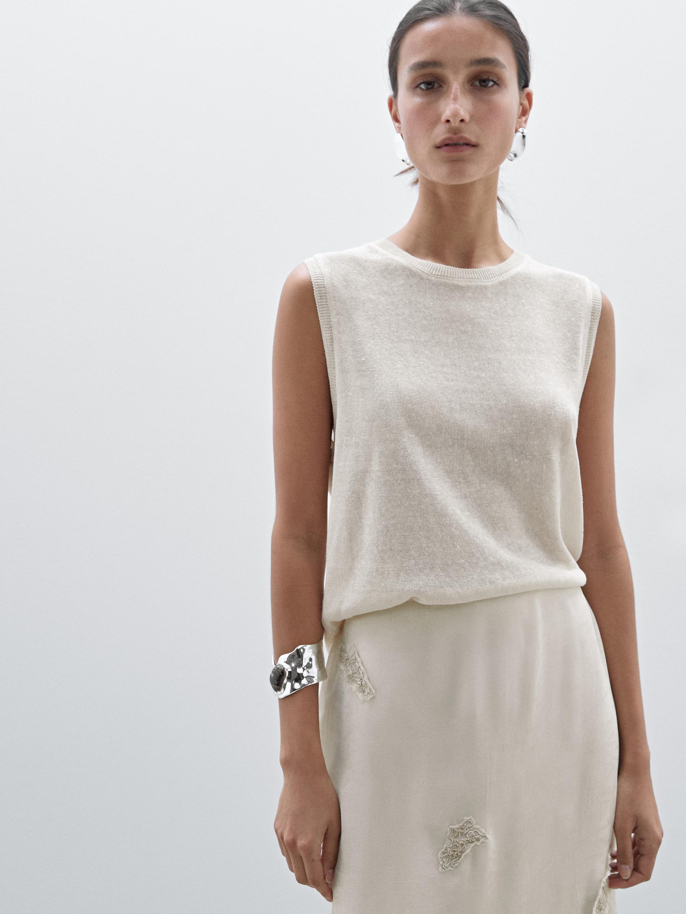 Midi skirt with embroidery