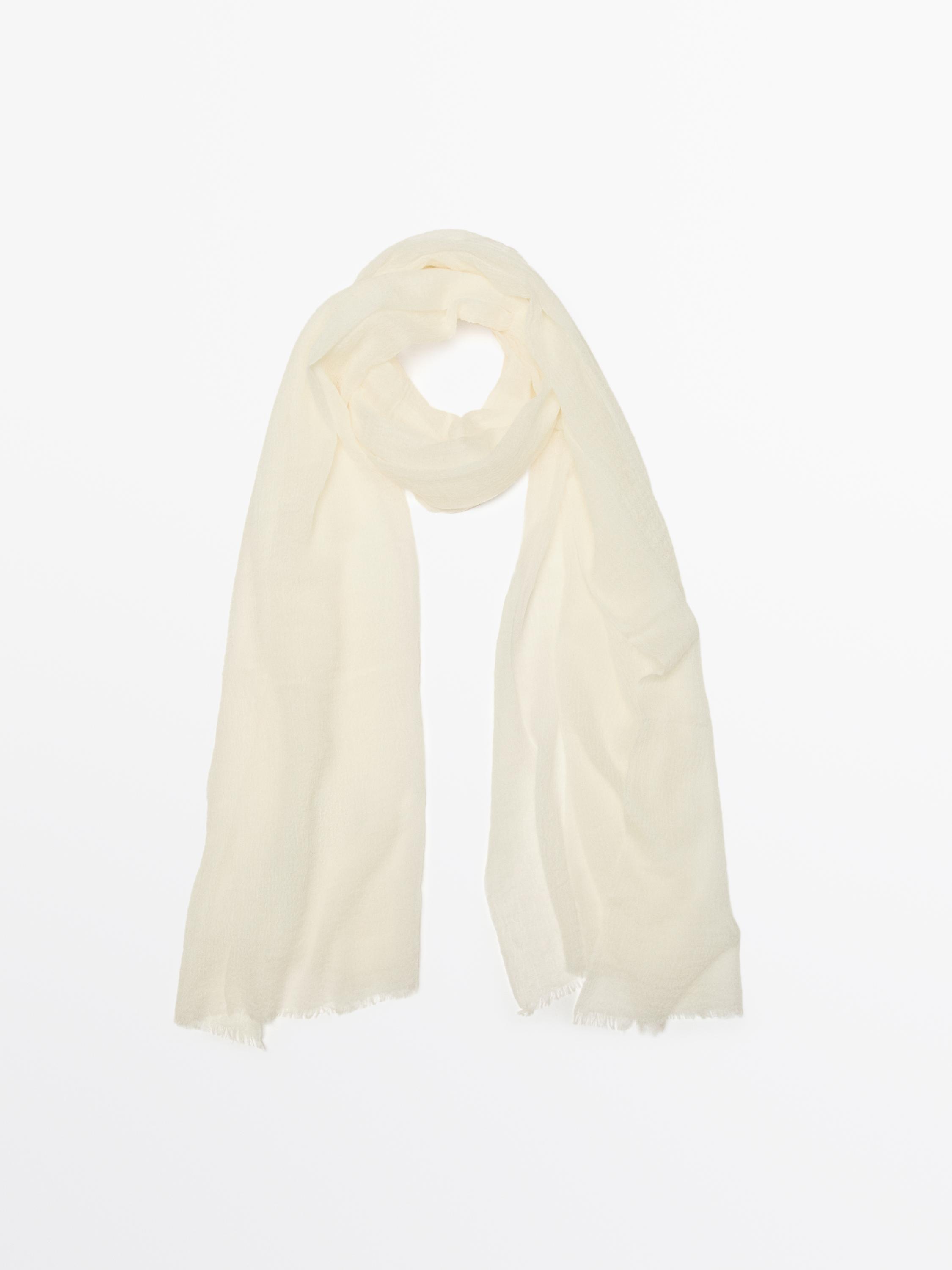 Cool wool scarf