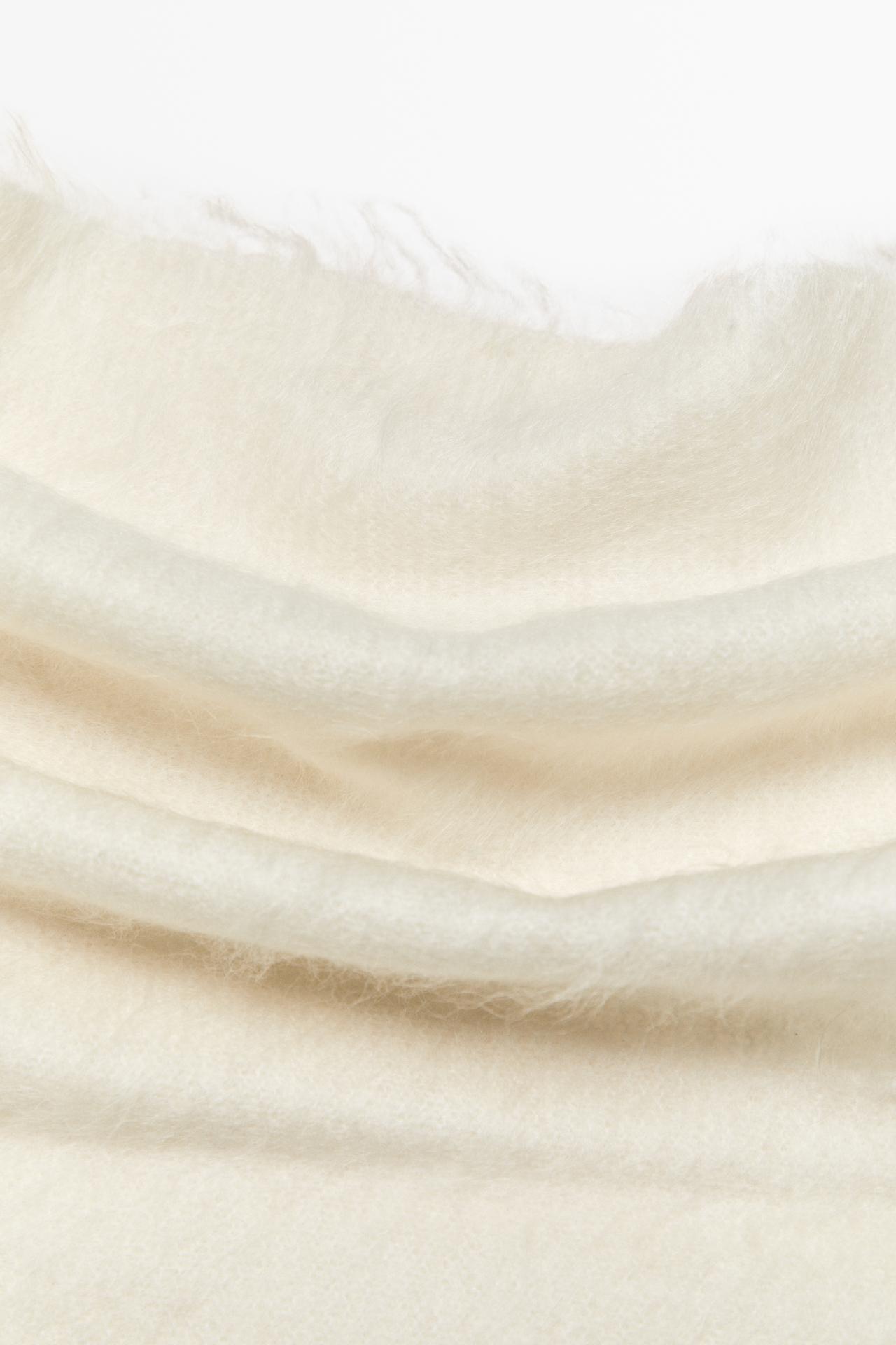 100% cashmere knit bandana — CREAM