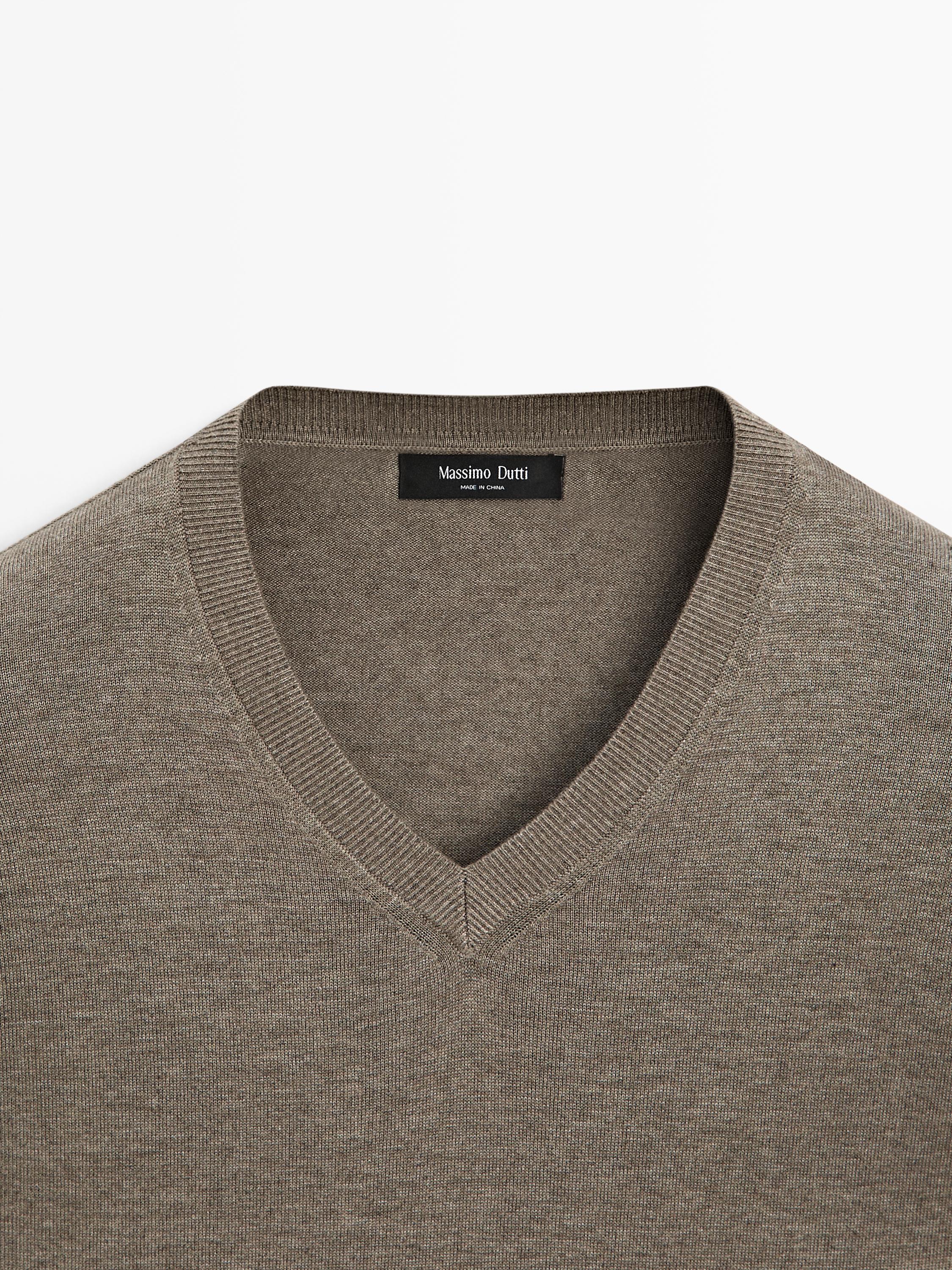 Cotton blend V-neck knit sweater — KHAKI