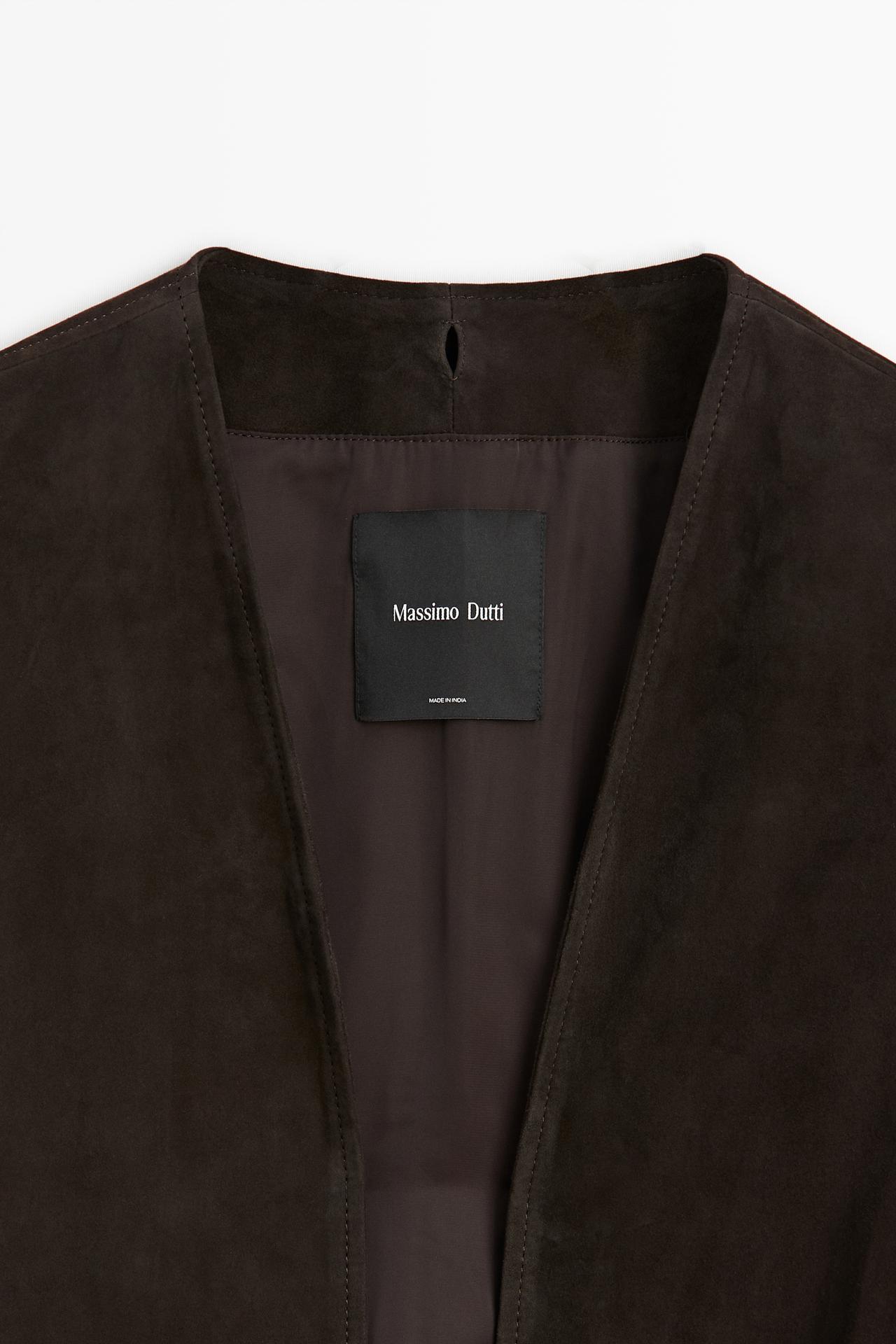 Suede coat with detachable collar — BROWN