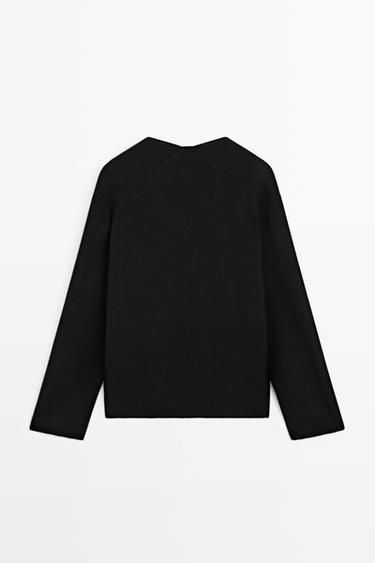 100% Cashmere V-Neck Knit Sweater — BLACK 6