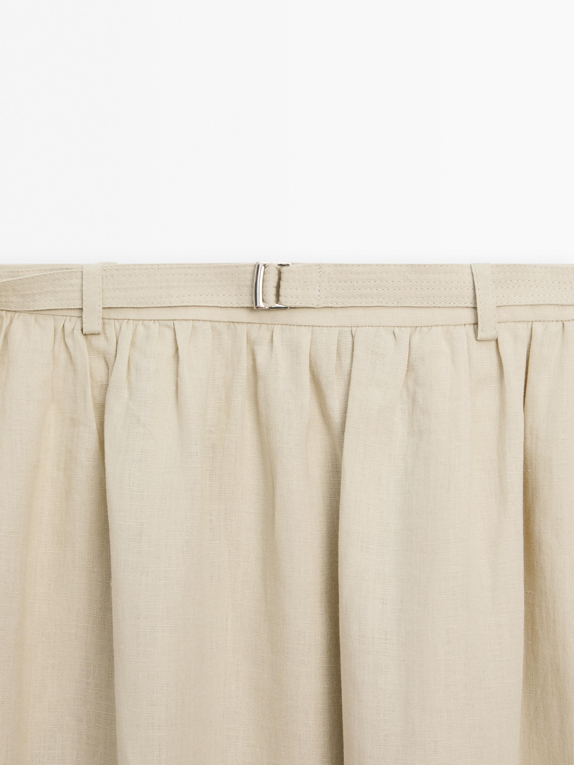 Jupe midi en lin avec ceinture