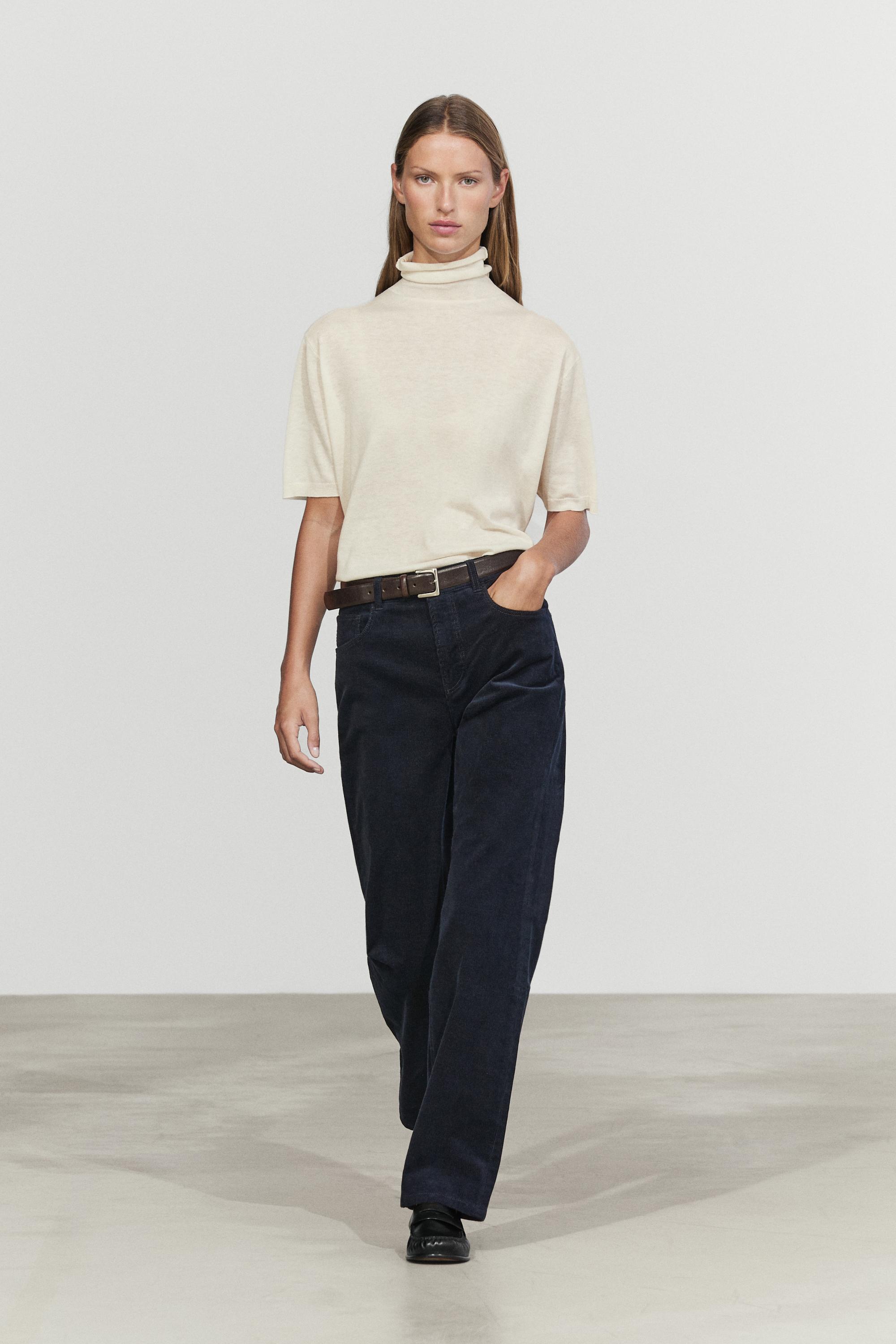 Pantalón slim straight mid waist de micropana