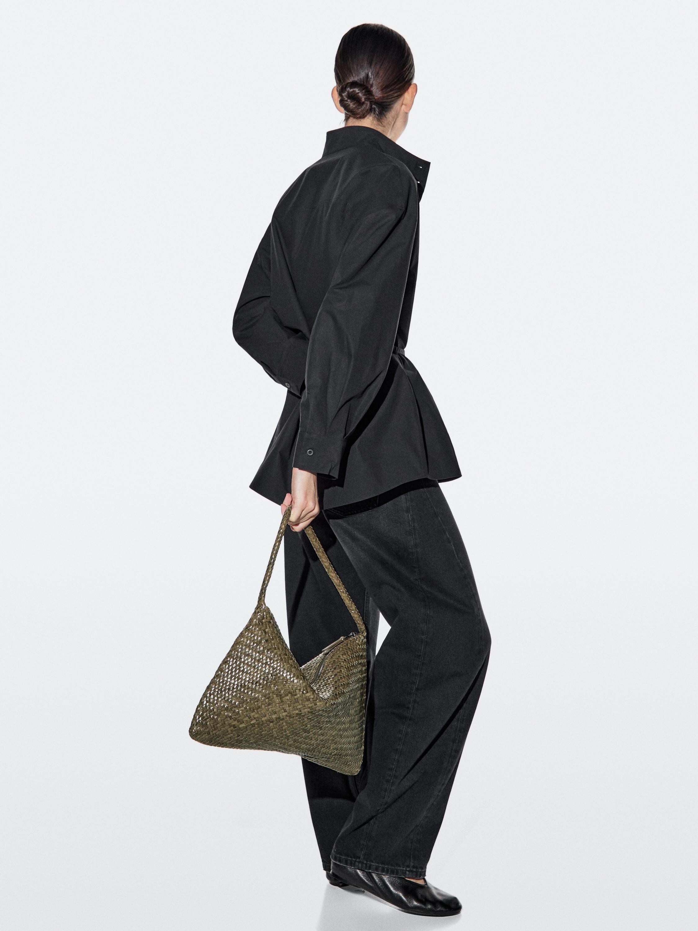Mid-sized braided leather shoulder bag — KHAKI