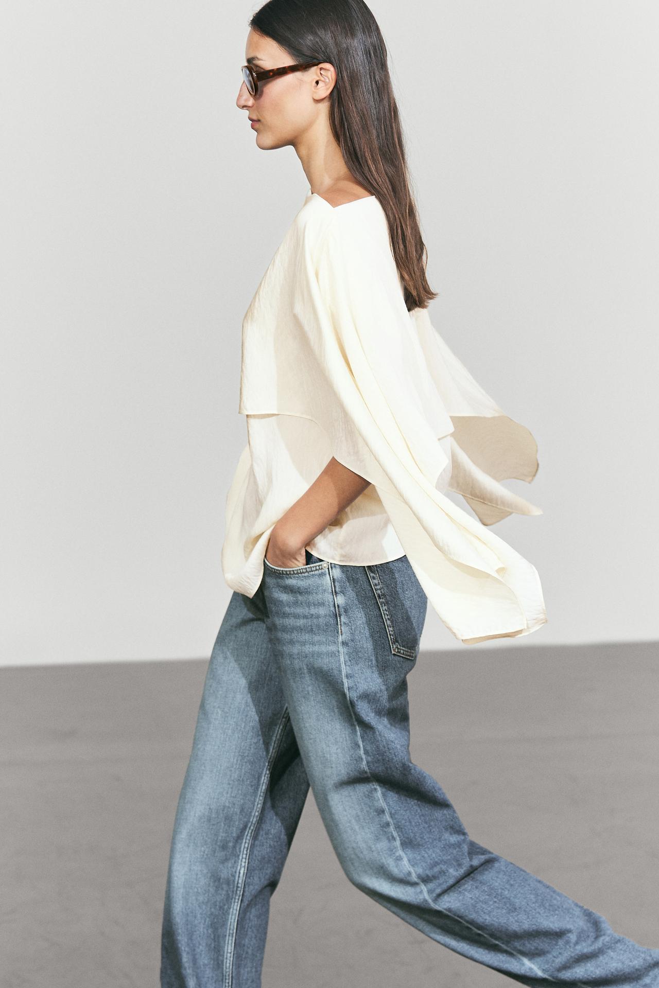 Flowing cape-style blouse — Off white