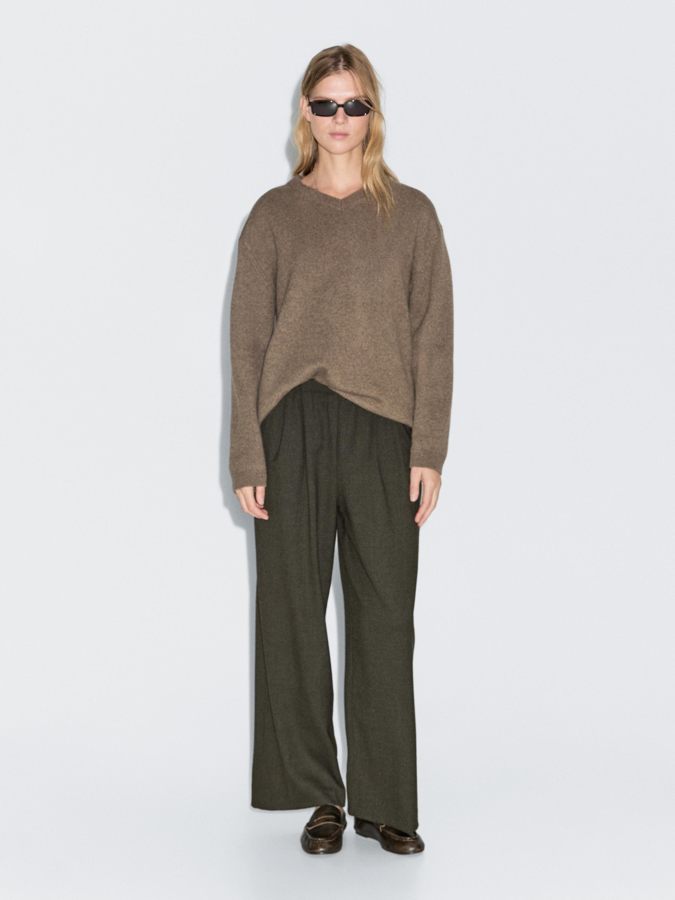 Wide-leg trousers with darts and elasticated waistband
